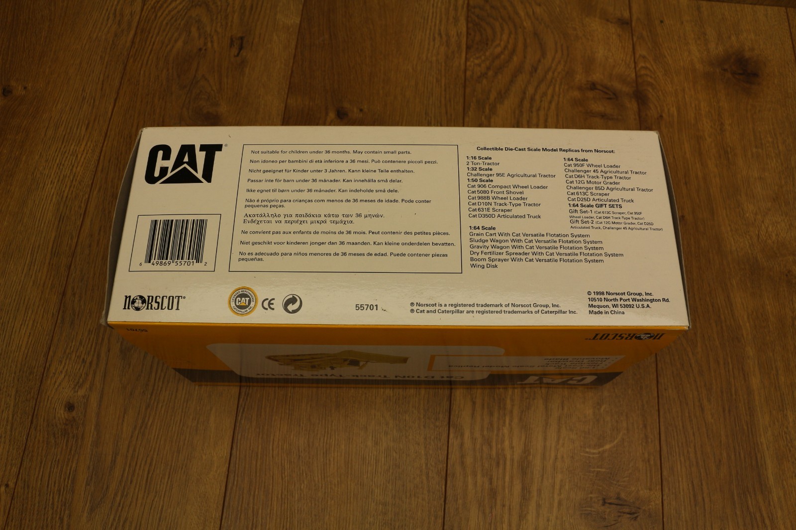 CATERPILLAR Norscot D10N Track-Type Tractor Model # 55701 1:50 Scale Die Cast