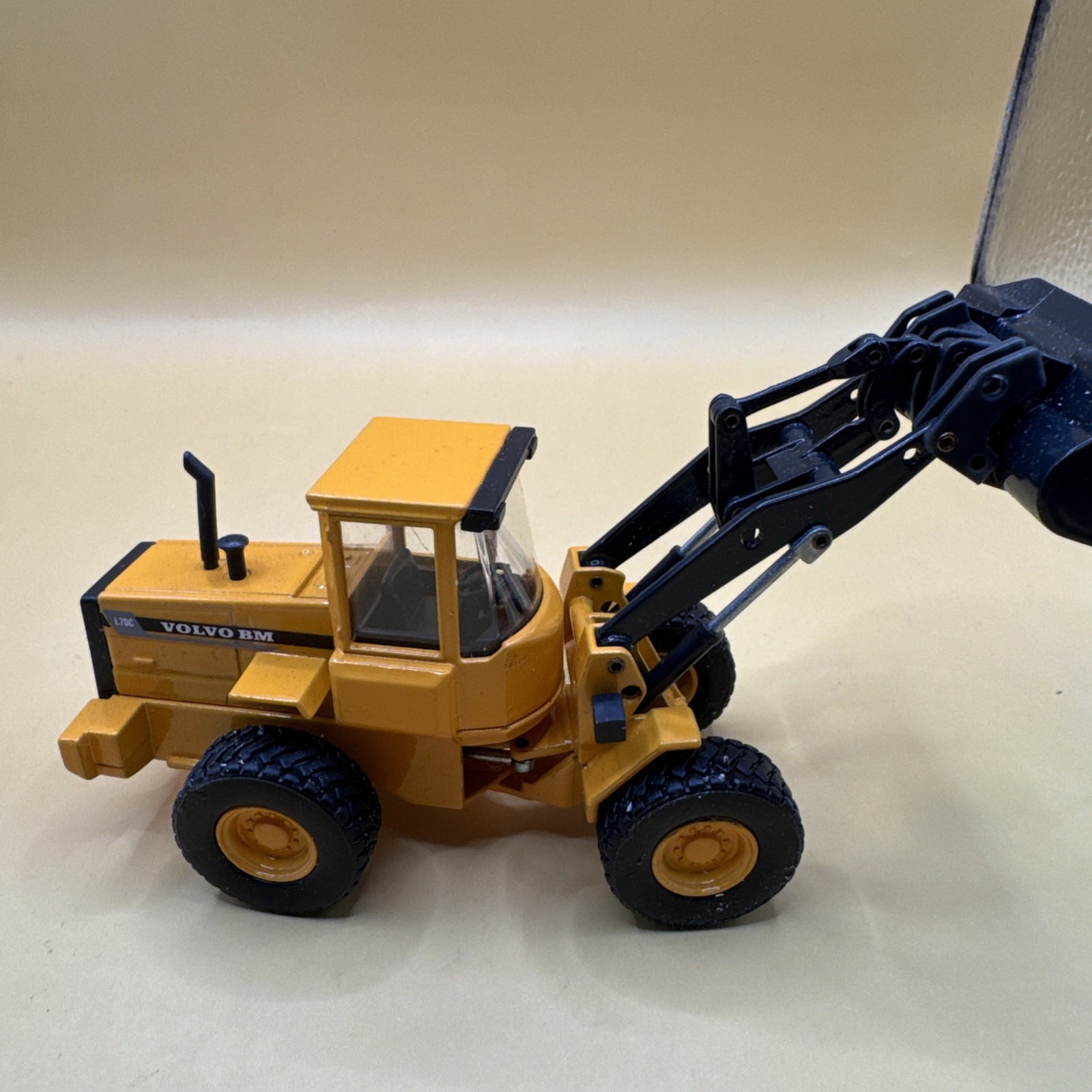 Joal Compact Volvo BML70C Ref. 181 1:50 Scale Diecast Metal, For Ages 14 & Up