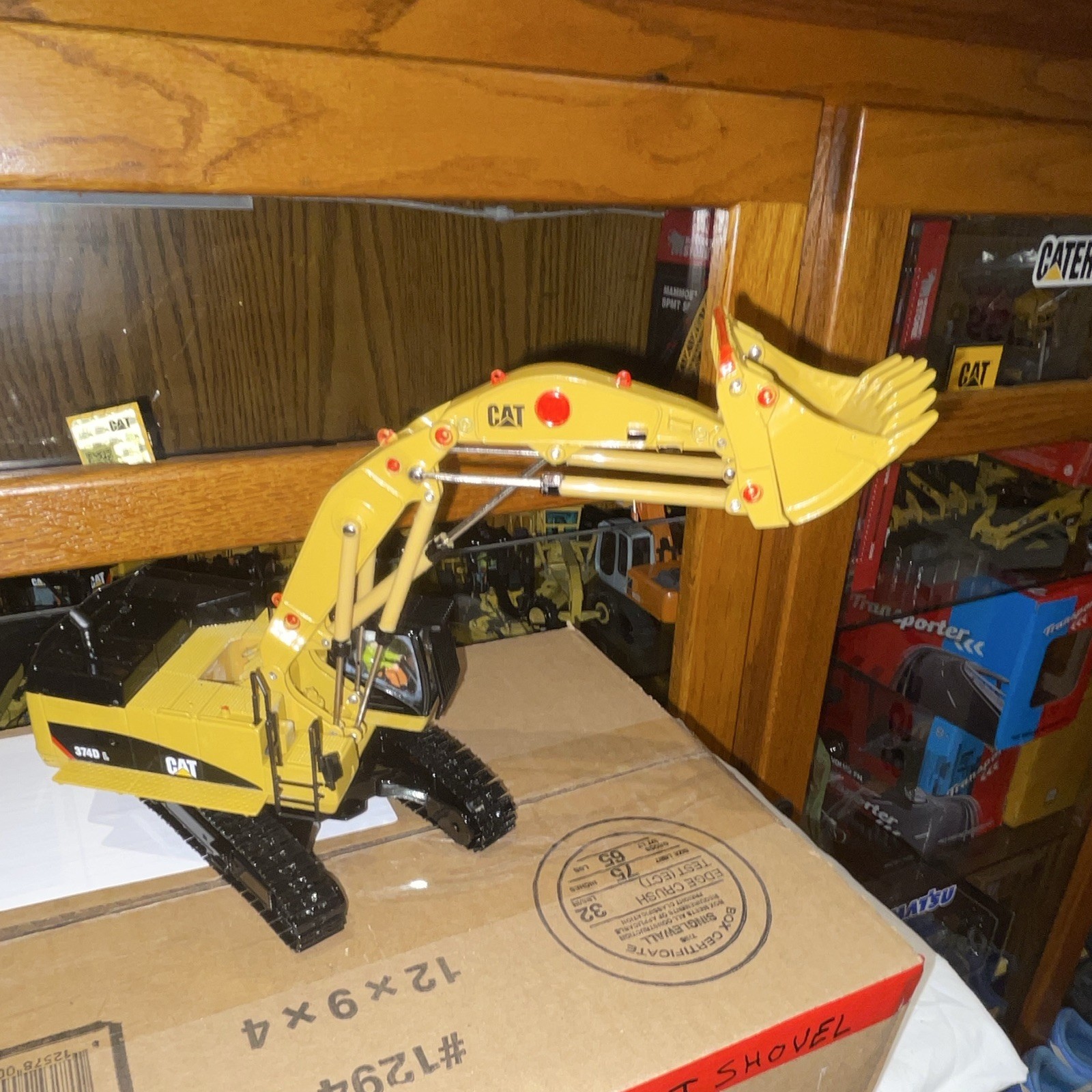 CAT 374D L Excavator Diecast Construction Equipment Model Yellow Black