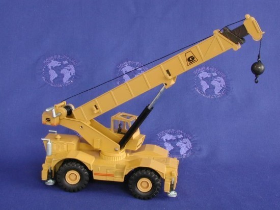 NZG Grove RT760 Rough Terrain Crane