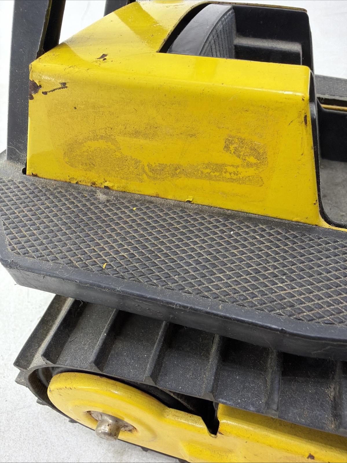 Vintage 1980’s Tonka Yellow Steel Bulldozer 13″ Model #51054