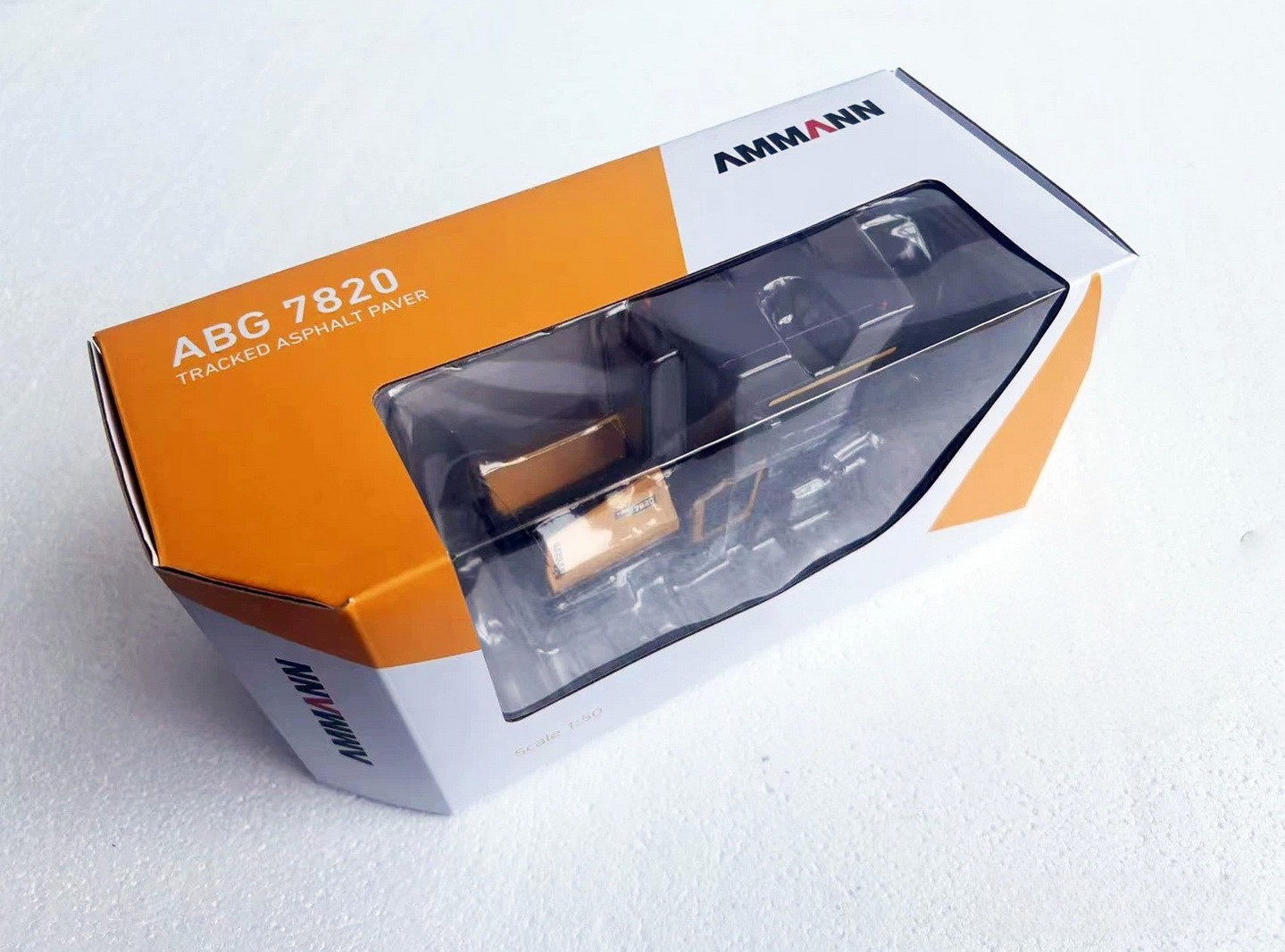 1/50 Scale AMMANN ABG 7820 TRACKED ASPHALT PAVER Diecast Model Toy Gift NIB