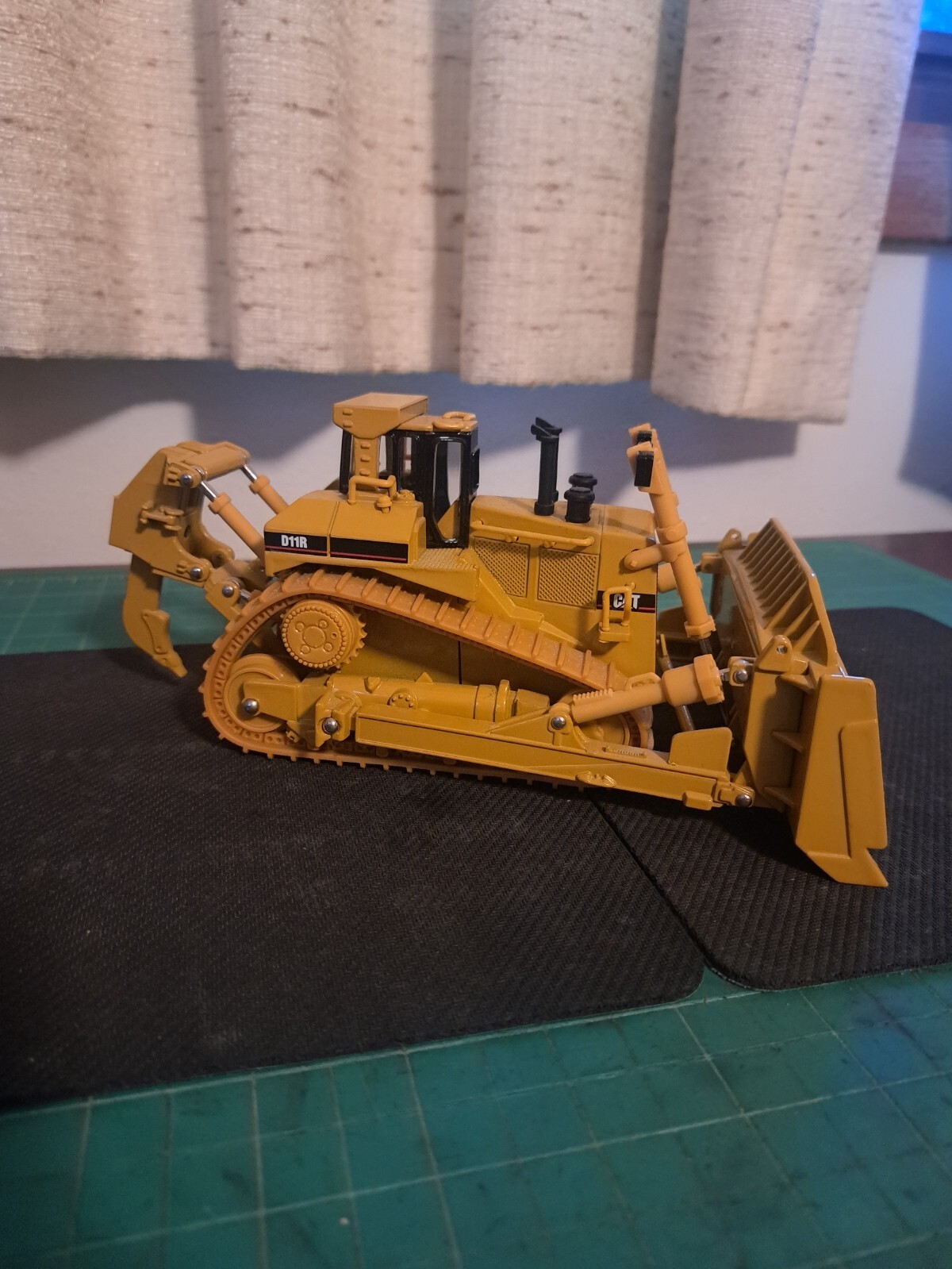 Norscot Cat D11R Track-Type Tractor Bulldozer: # 55025, 1:50 Scale Displayed onl