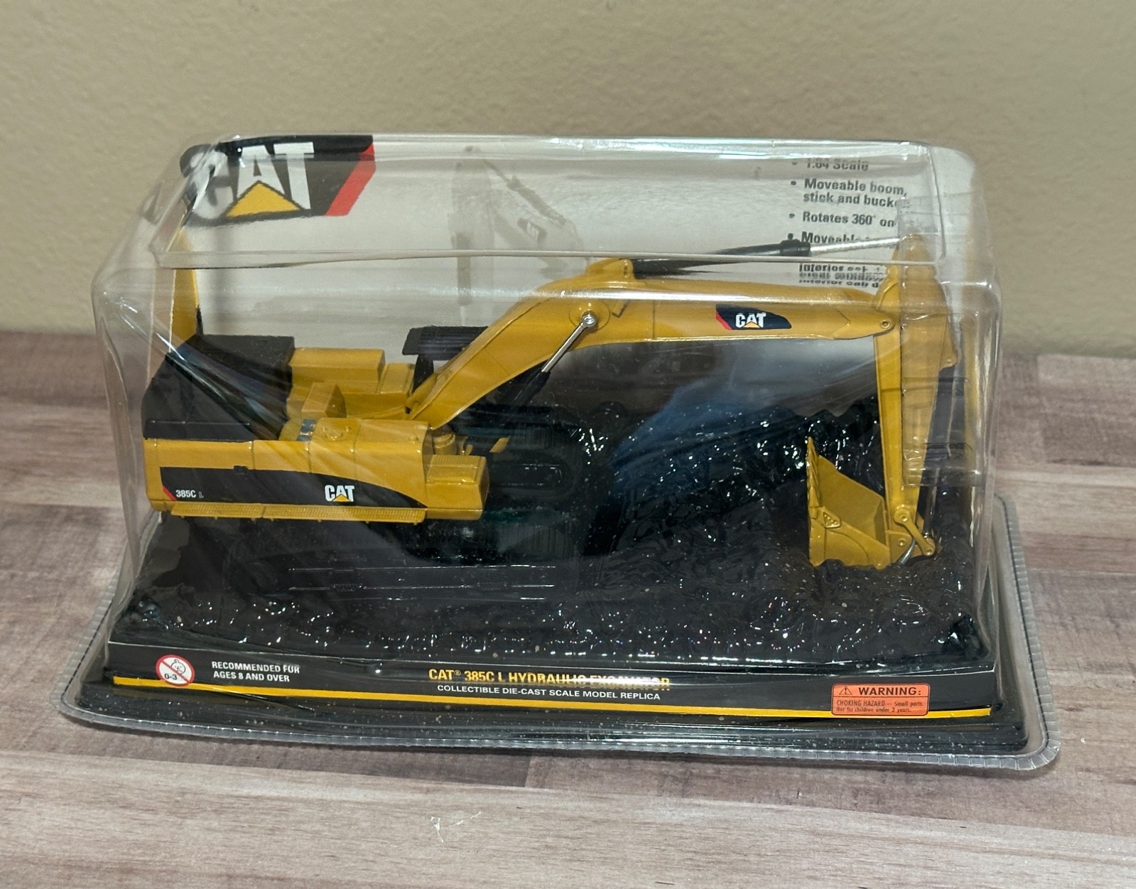 Norscot CAT 1:64 385C L Hydraulic Excavator Die Cast Moveable Boom Rotates 55305