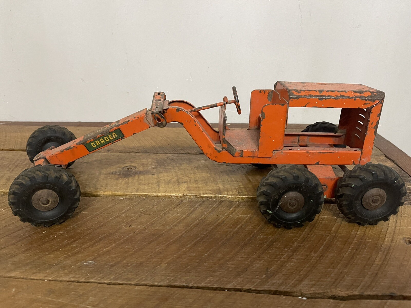Vintage Toy Metal Pressed Steel Orange Structo Road Grader Construction Tractor