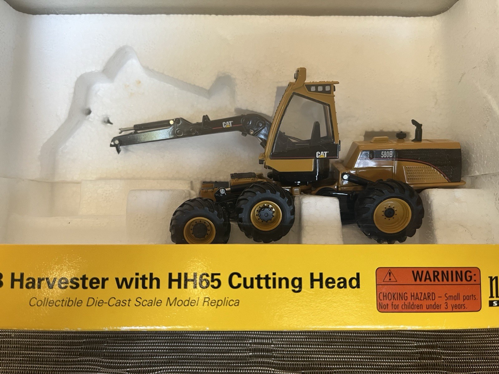 CAT 580B Harvester 1:50 Diecast Norscot – See Details all Pictures