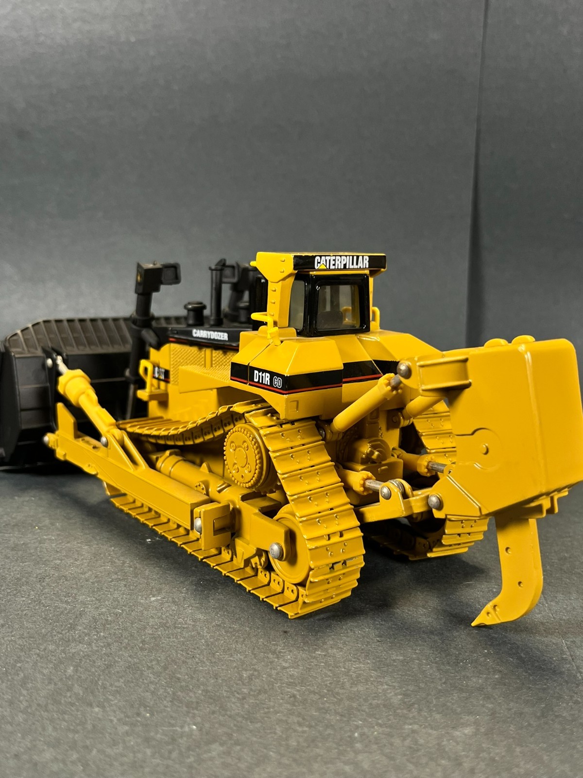 Norscot CAT D11R Carrydozer Track Tractor 1:50 #55070 Metal Tracks Ripper NIB