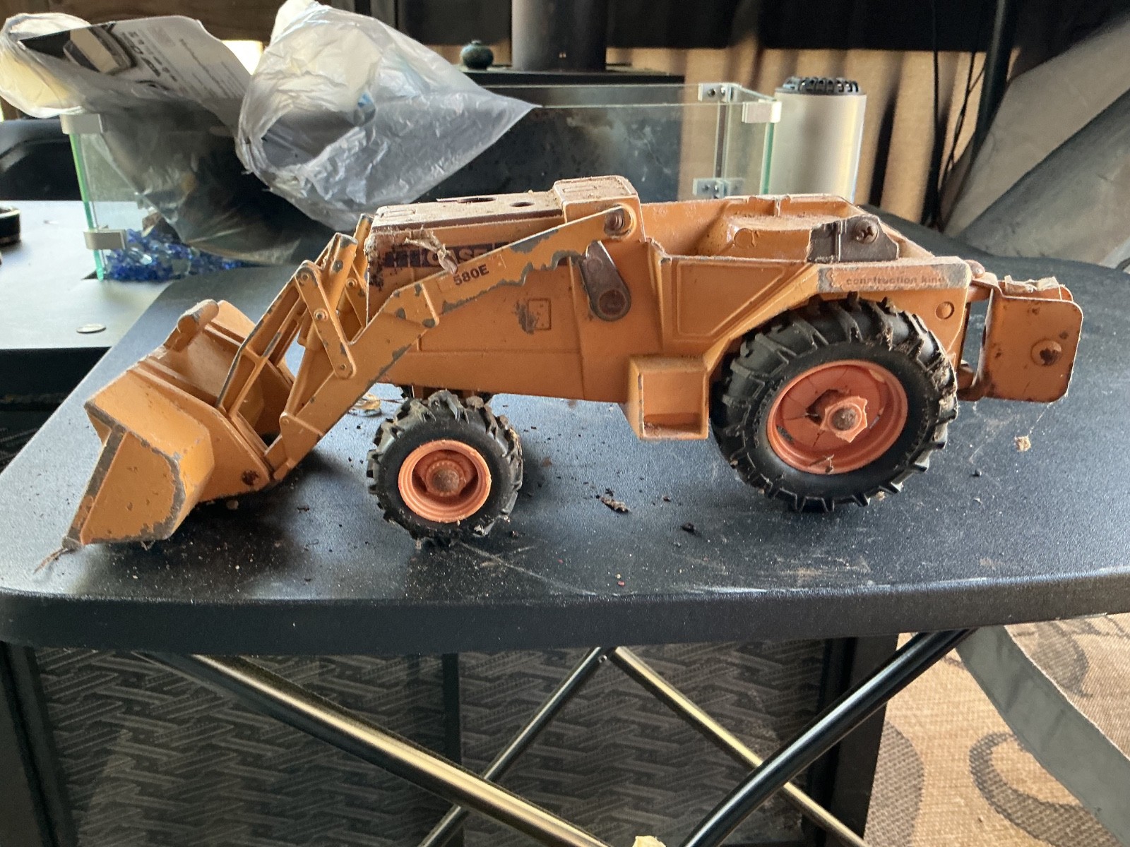 Vintage ERTL CASE 580 E 1:16 Scale Construction Loader Backhoe