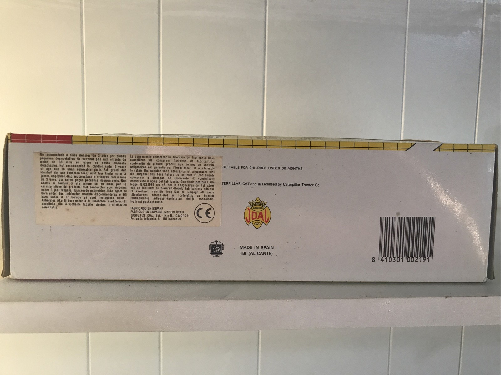 JOAL No.219 CAT Compact Caterpillar 631D Wheel Tractor Scraper Toy Model In Box