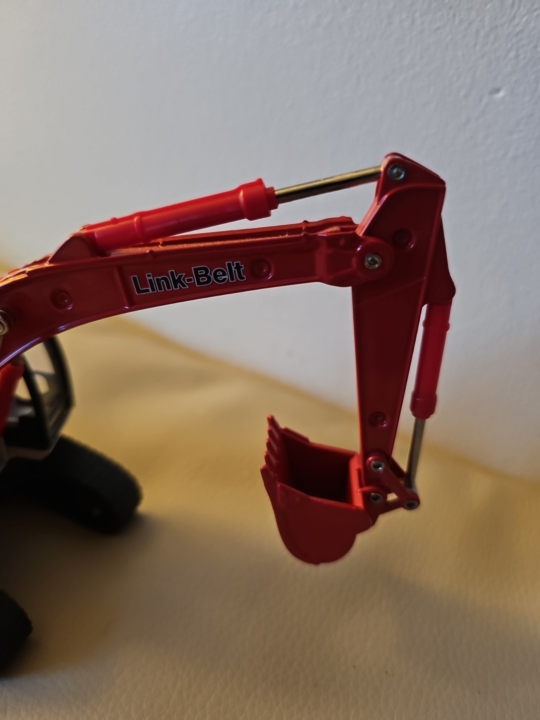 EUC Link Belt 210X3 Series Excavator Trackhoe, 1/50 Diecast