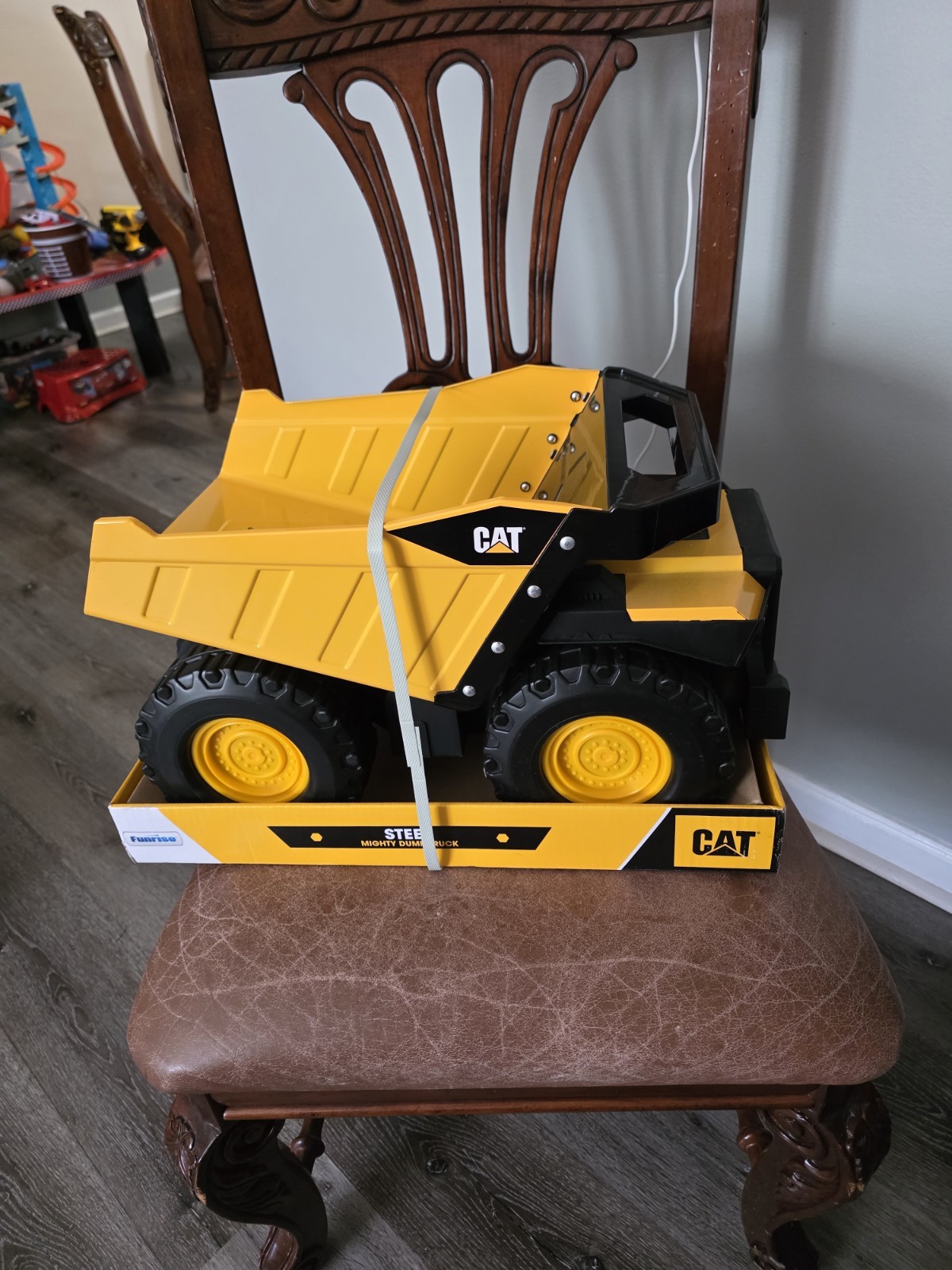 Funrise CAT Steel Mighty Dump Truck Yellow Construction Vehicle 3-4 Years