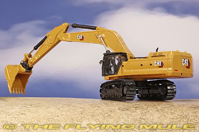 Diecast Masters 1:87 395 Excavator w/3 Work Tools