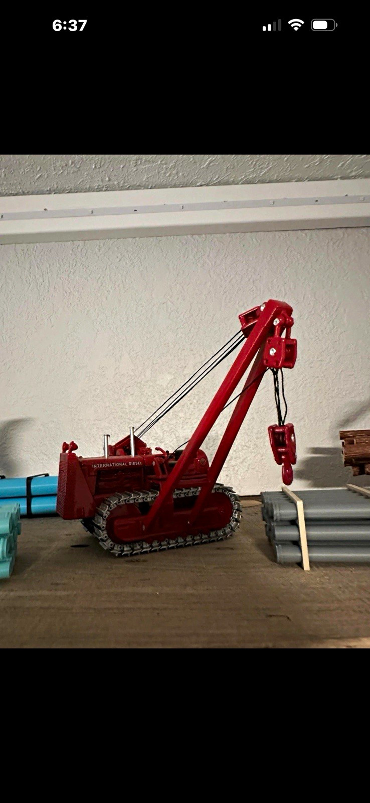 International Tracked Crane Diecast Model Construction Equipment Red/Silver 1:25