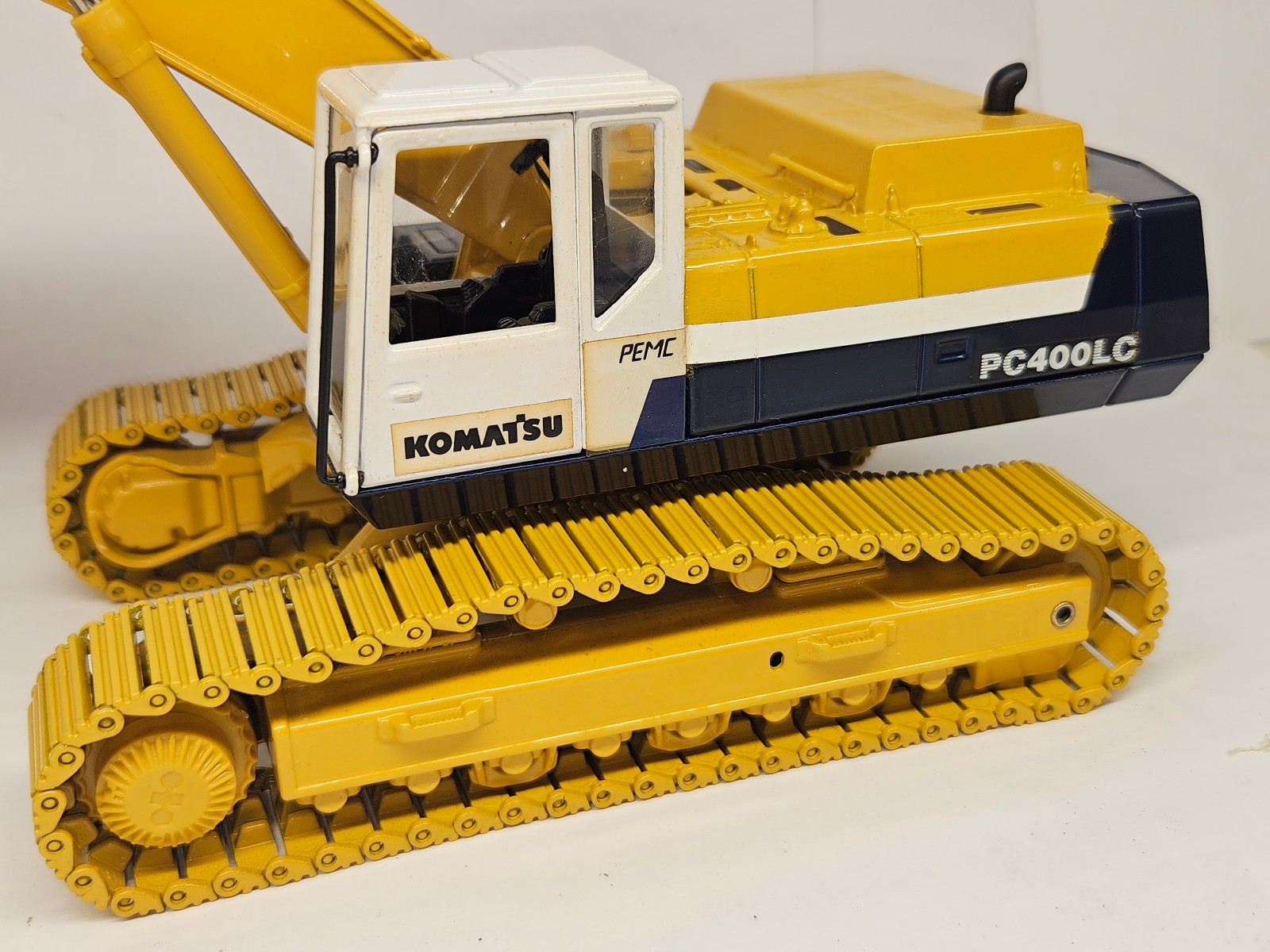 1/32 JOAL KOMATSU EXCAVATOR PC 400LC-5 NEW IN NICE BOX