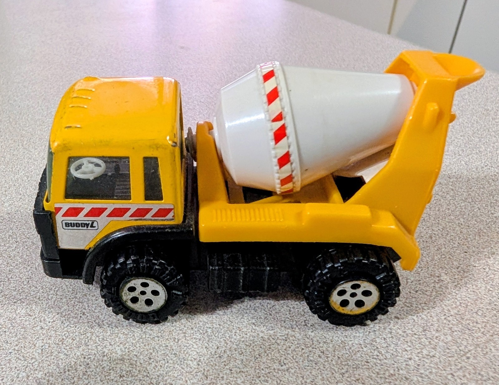 Buddy L 1989 yellow white black plastic cement mixer truck