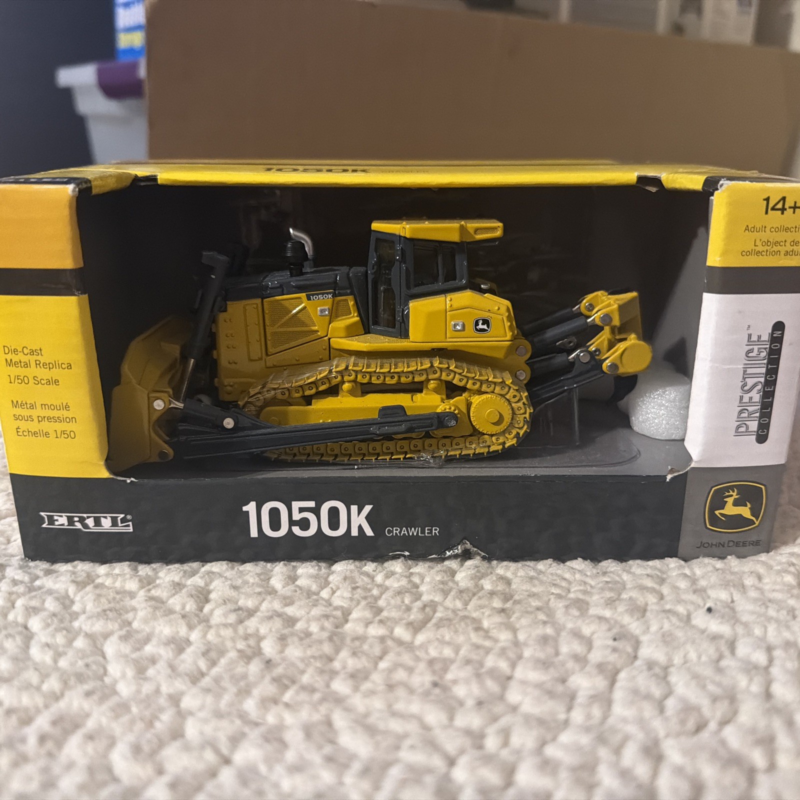 Ertl 45515 1:50 John Deere 1050K Prestige Edition Tractor Dozer
