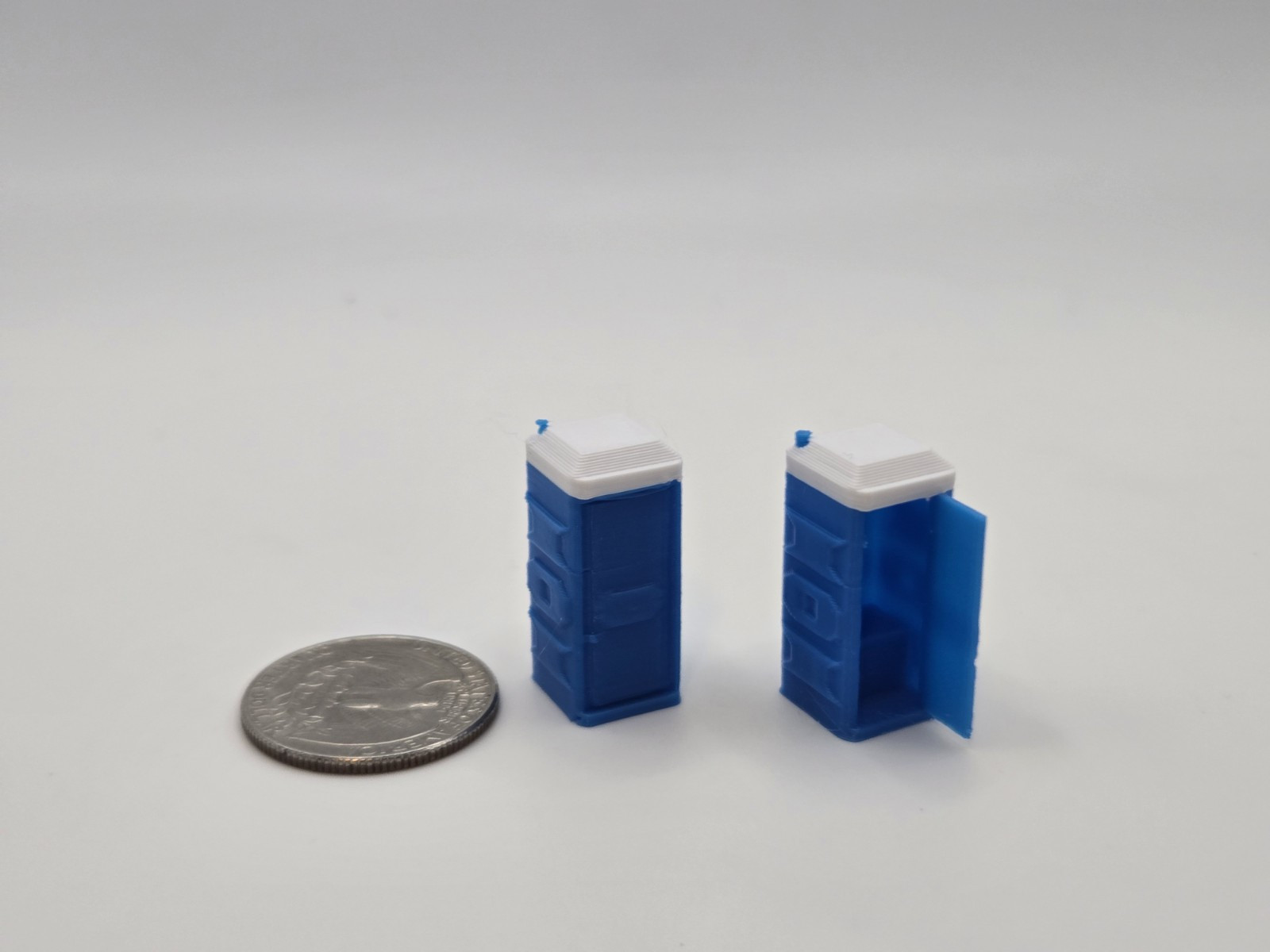*2 pack* 1/87 Scale Porta-Potty Diorama Accessory Light Blue with White Top