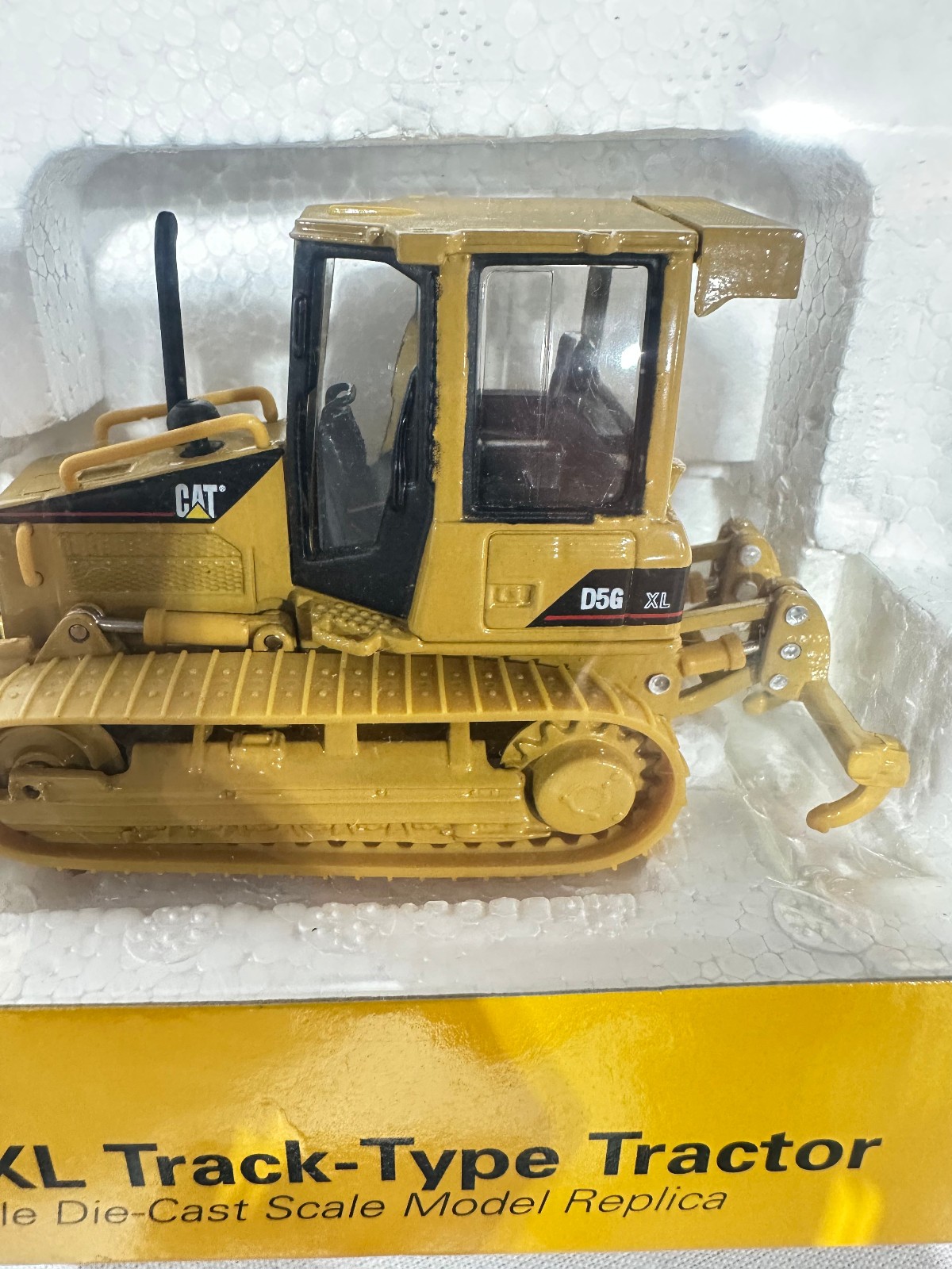 Caterpillar D5G XL Dozer With Blade & Ripper By Norscot 1/50th Scale