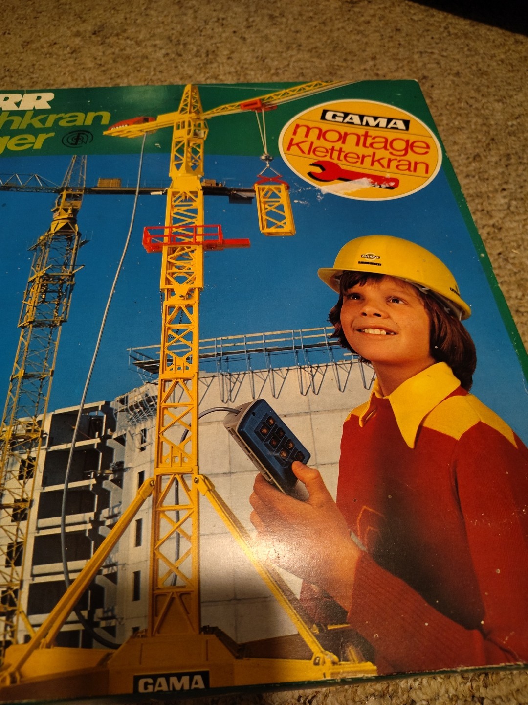 LIEBHERR GAMA TOWER CRANE #2895 WITH THE ORIGINAL BOX