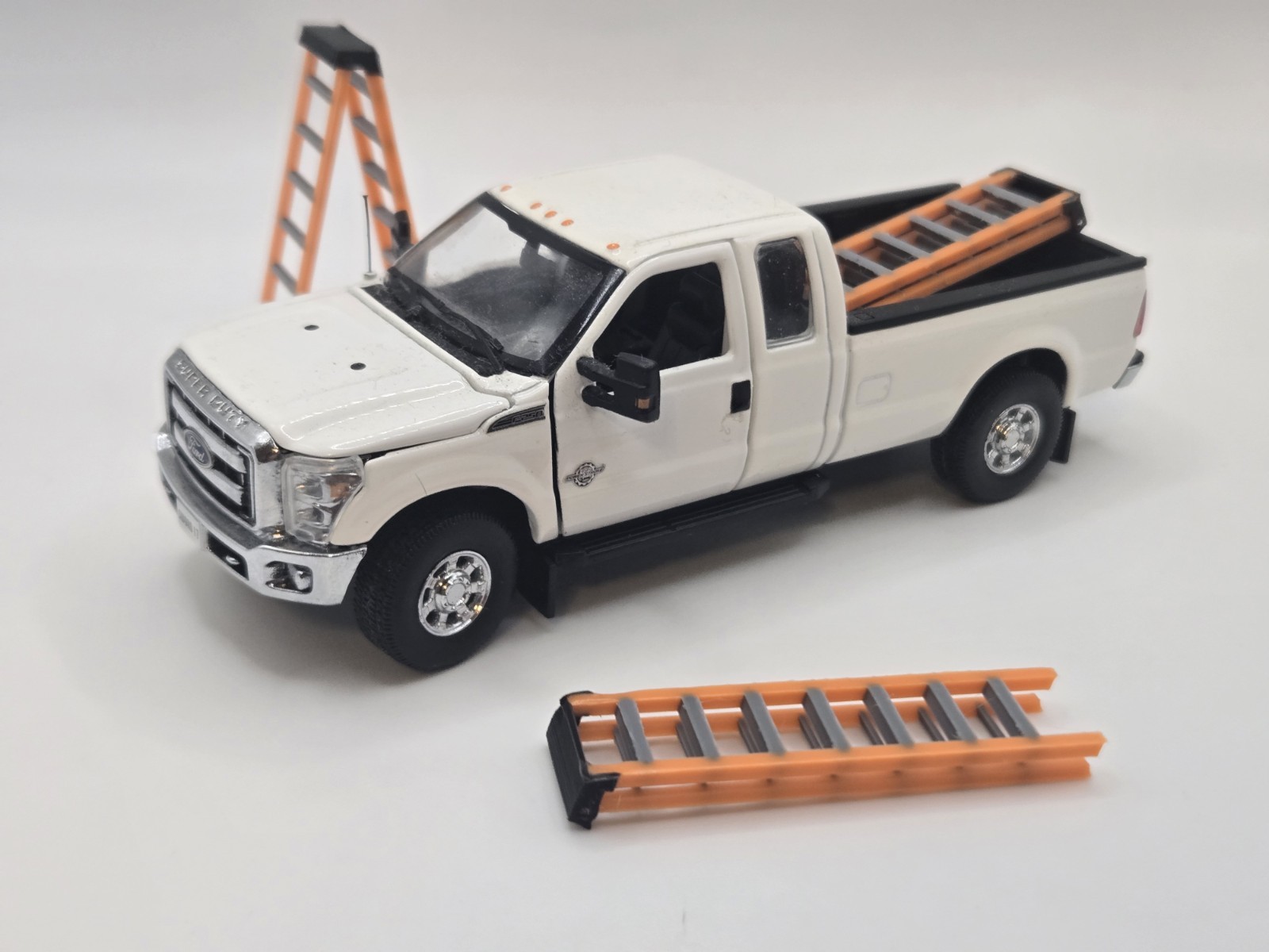 1/50 Scale Posable 8′ Step Ladder *3 Pack*