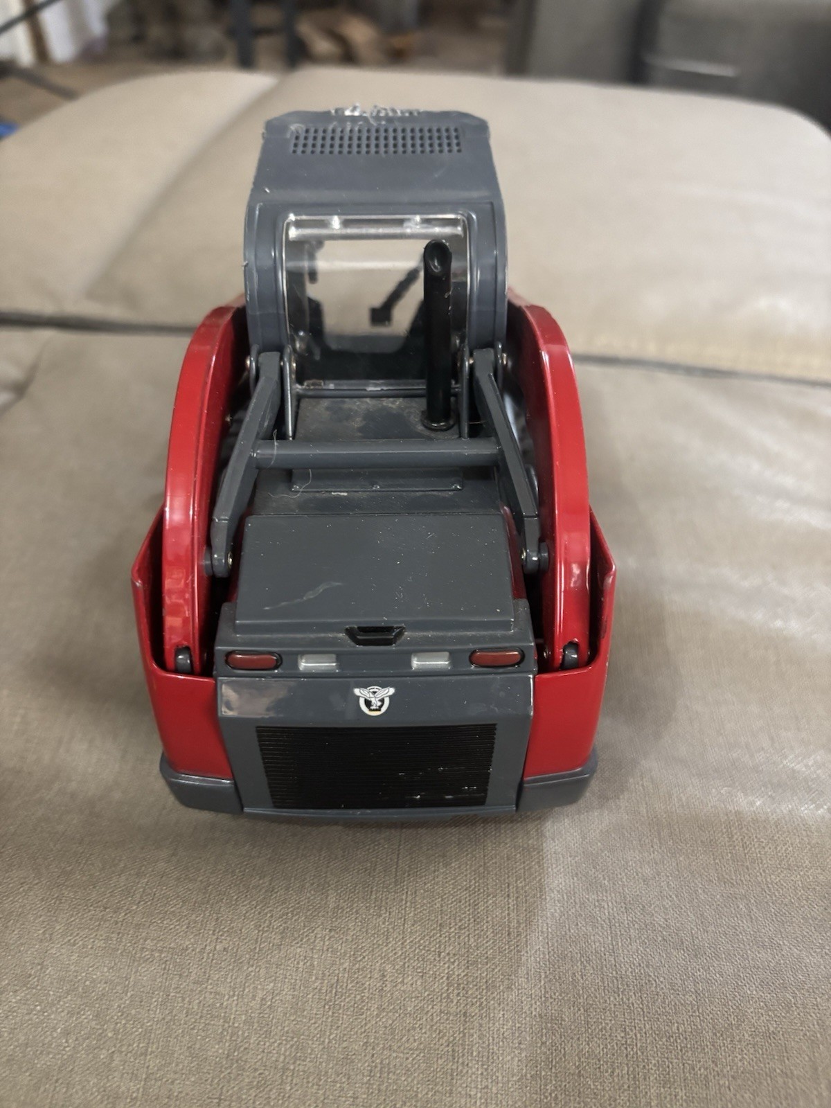 CASE SV340 1/16 Skid Steer Loader Red Gray Black Plastic Model