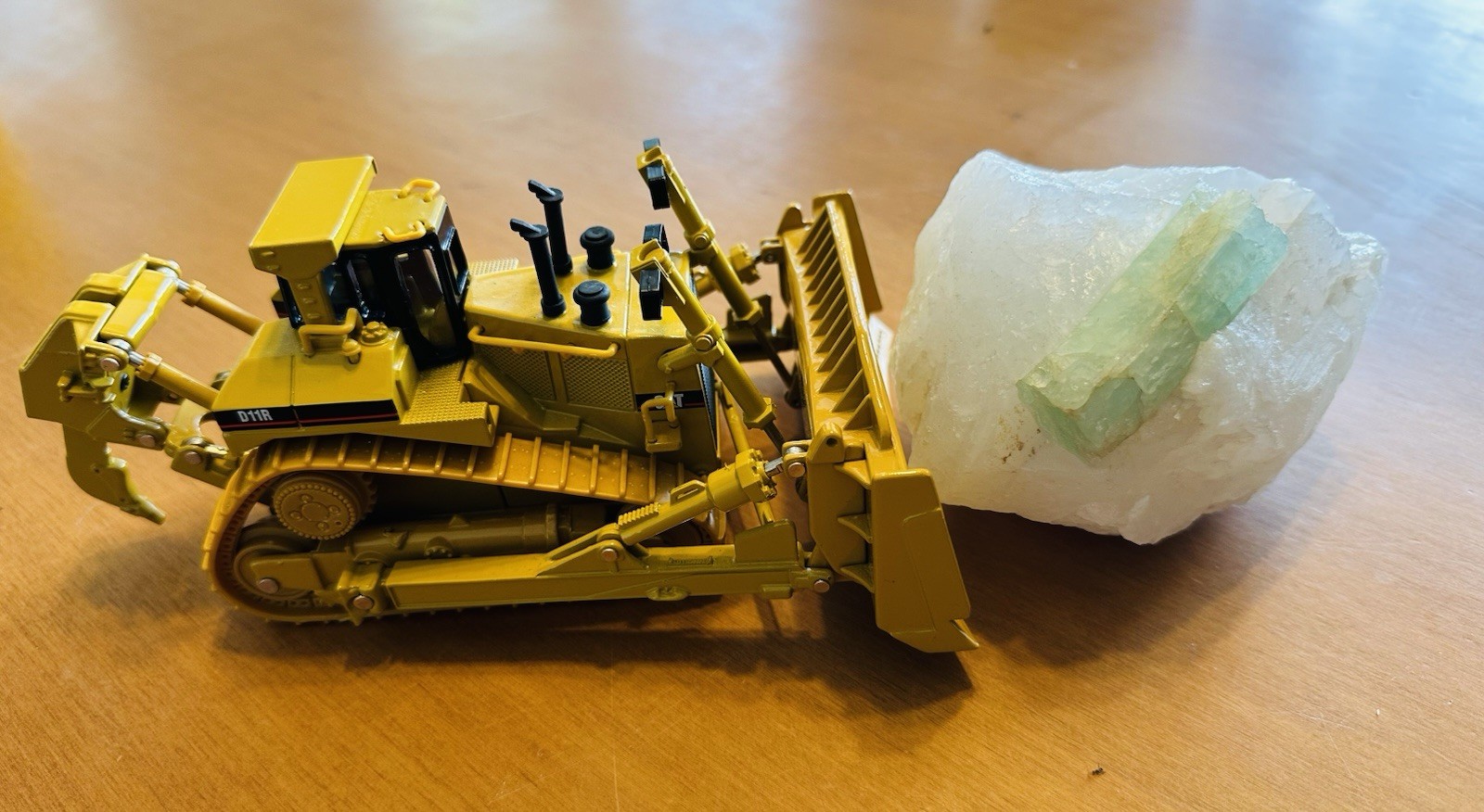 Norscot 1:50 D11R Caterpiller Bulldozer With Ripper