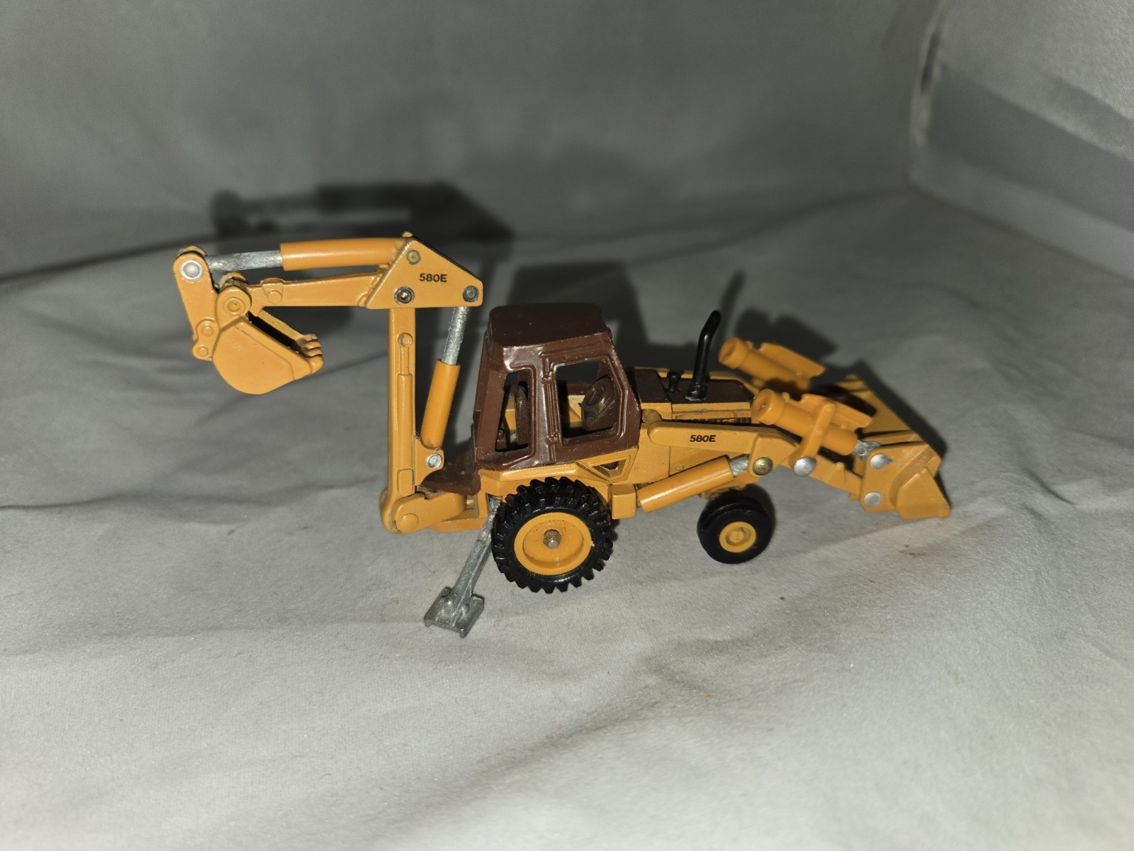 Vtg ERTL Case 580E Loader Backhoe, 1/64 Scale, Construction Collectible