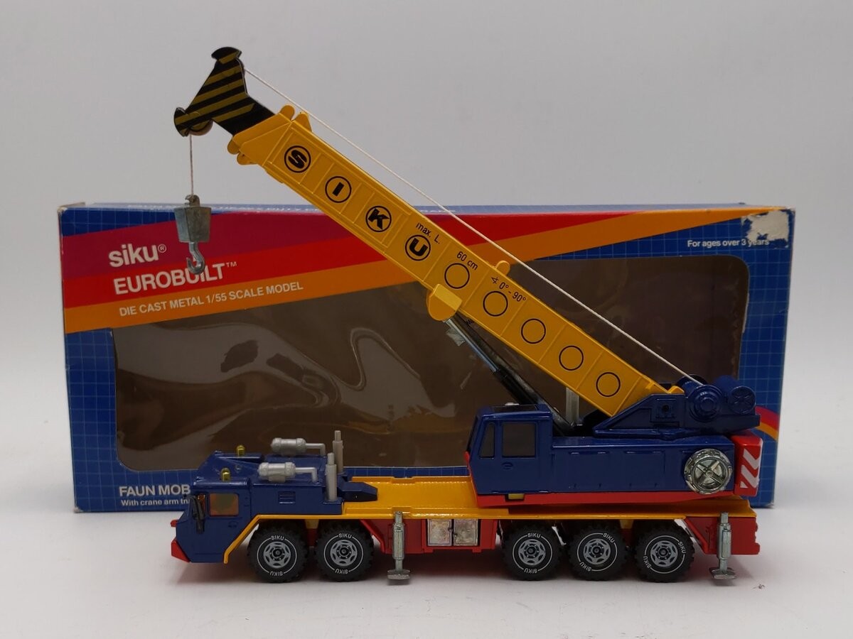 Siku 4010 1:55 Yellow Hydraulic Crane Truck NIB