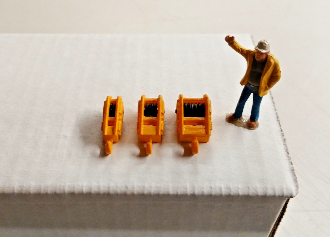 3D Hook Block Set w/ Working Rolling Pulleys. Authentic Liebherr Yellow. 1/50th