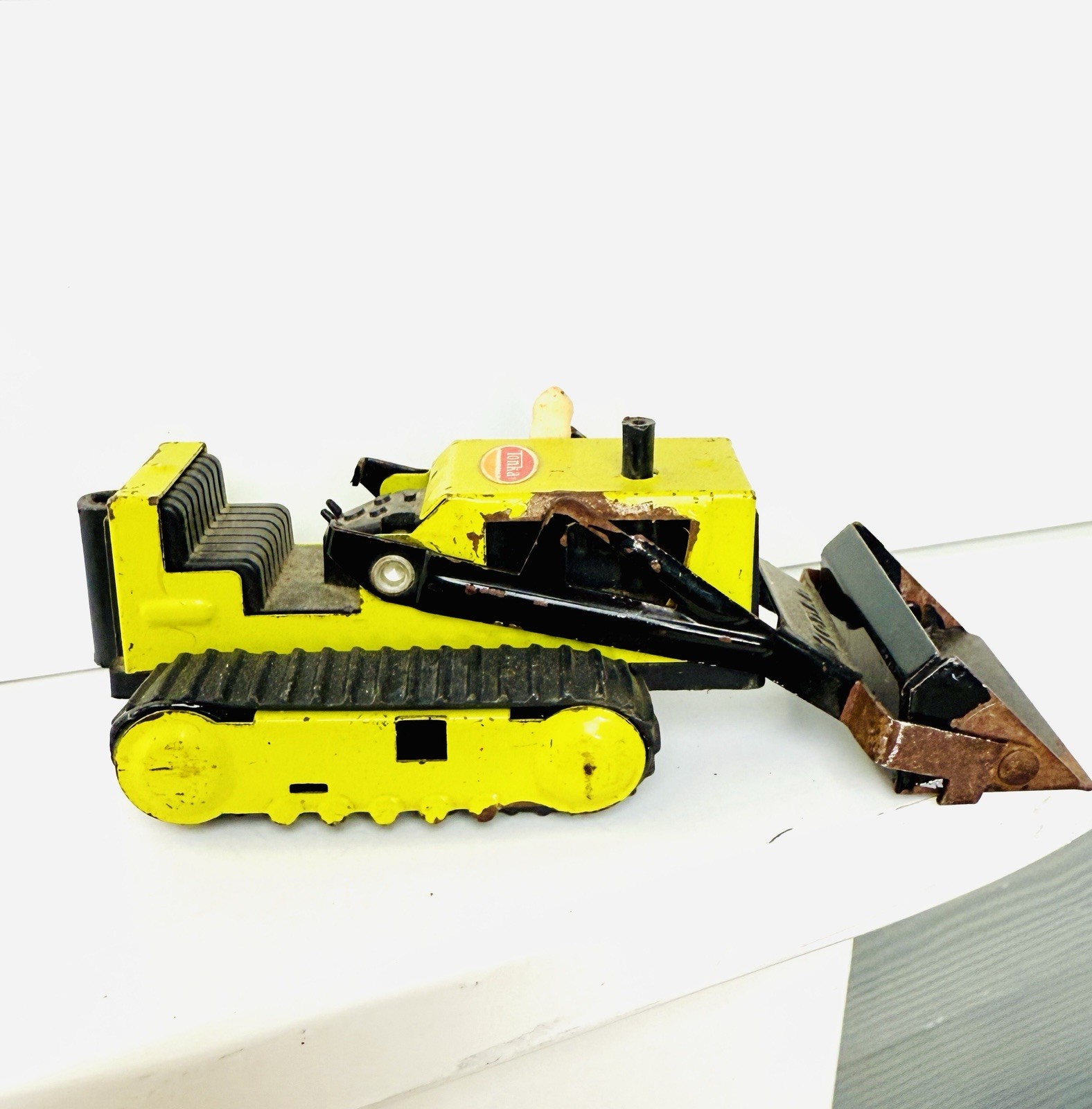 Vintage Tonka 1974/75 Lime Green T-6 Bucket Loader Backhoe Bulldozer Toy