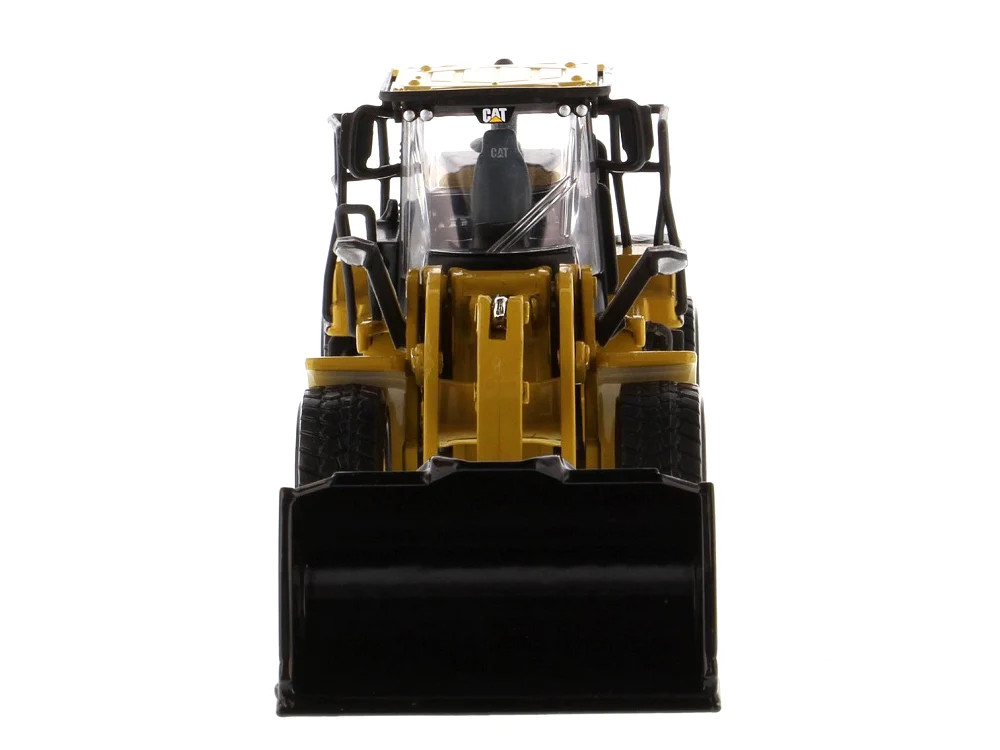 CAT Caterpillar 950M Wheel Loader “Play & Collect!” Series 1/64 Diecast Model by