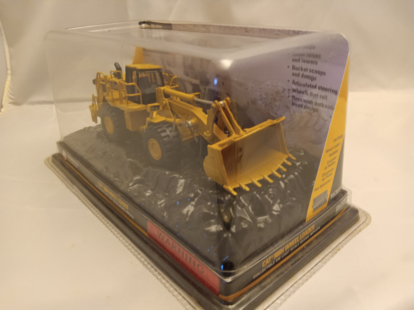 Norscot Yellow CAT 988H Wheel Loader 1:64 Collectible Die-cast Model Vehicle
