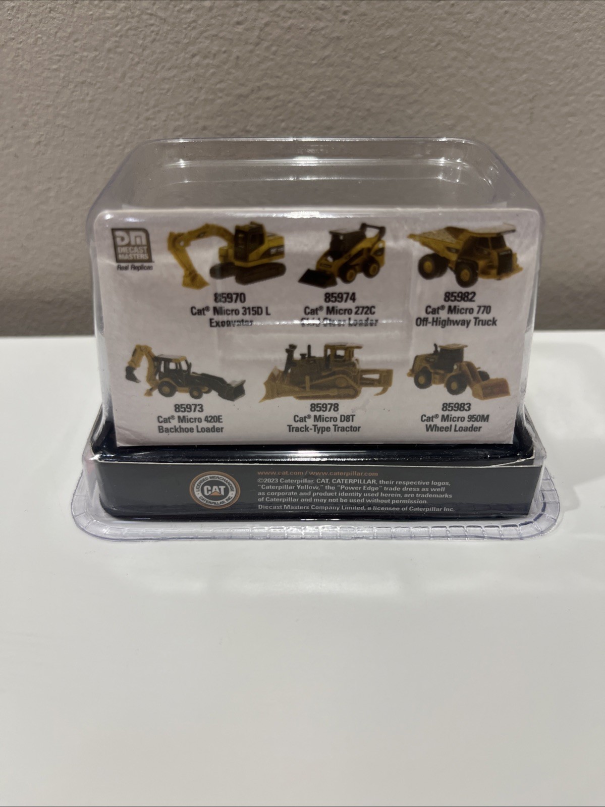 Caterpillar CAT 420E Backhoe Loader True 1:64 Diecast Micro-Scale D14