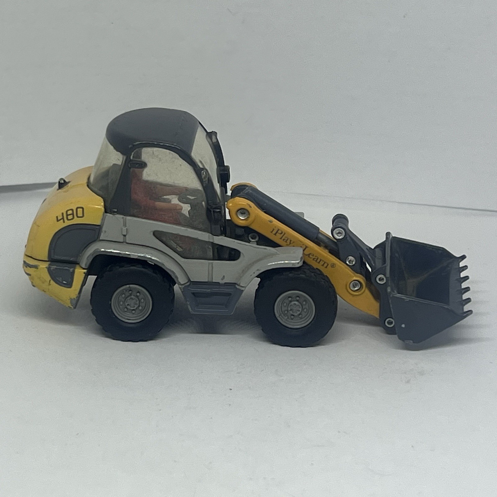 KDW 480 Mini-Wheel Loader – Kramer w/Operator 1/50 Die-cast A9