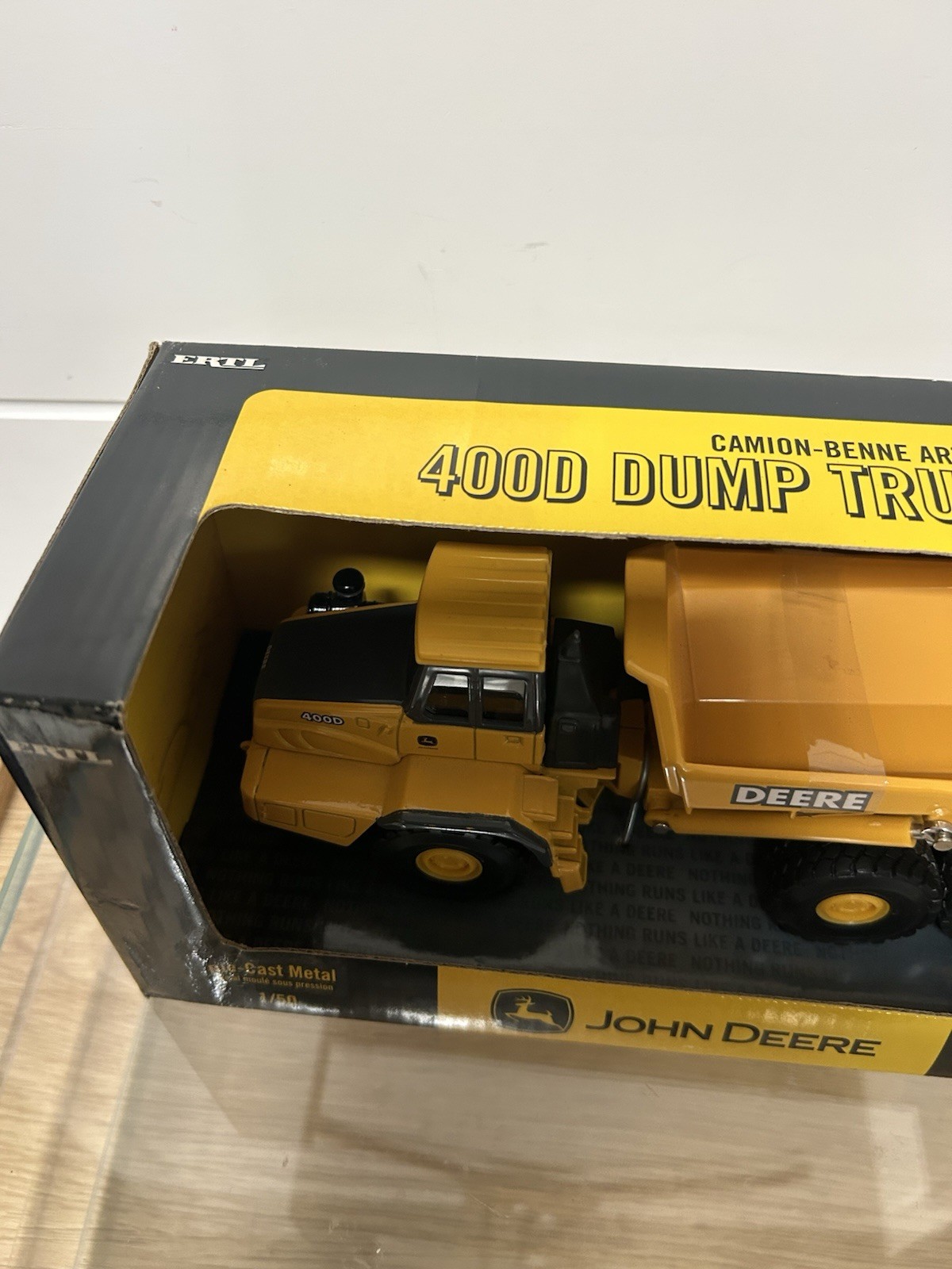 Ertl 15386 John Deere 400D Articulated Dump Truck 1:50 SCALE New In Box