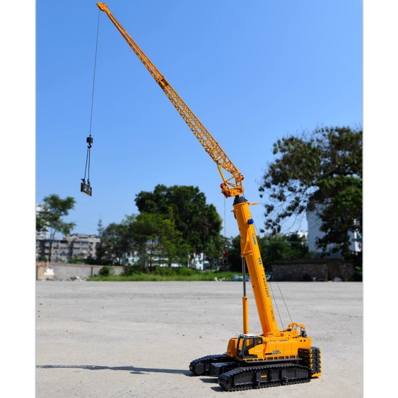 XCMG 1/50 XGC220T telescopic boom crawler crane alloy construction vehicle model