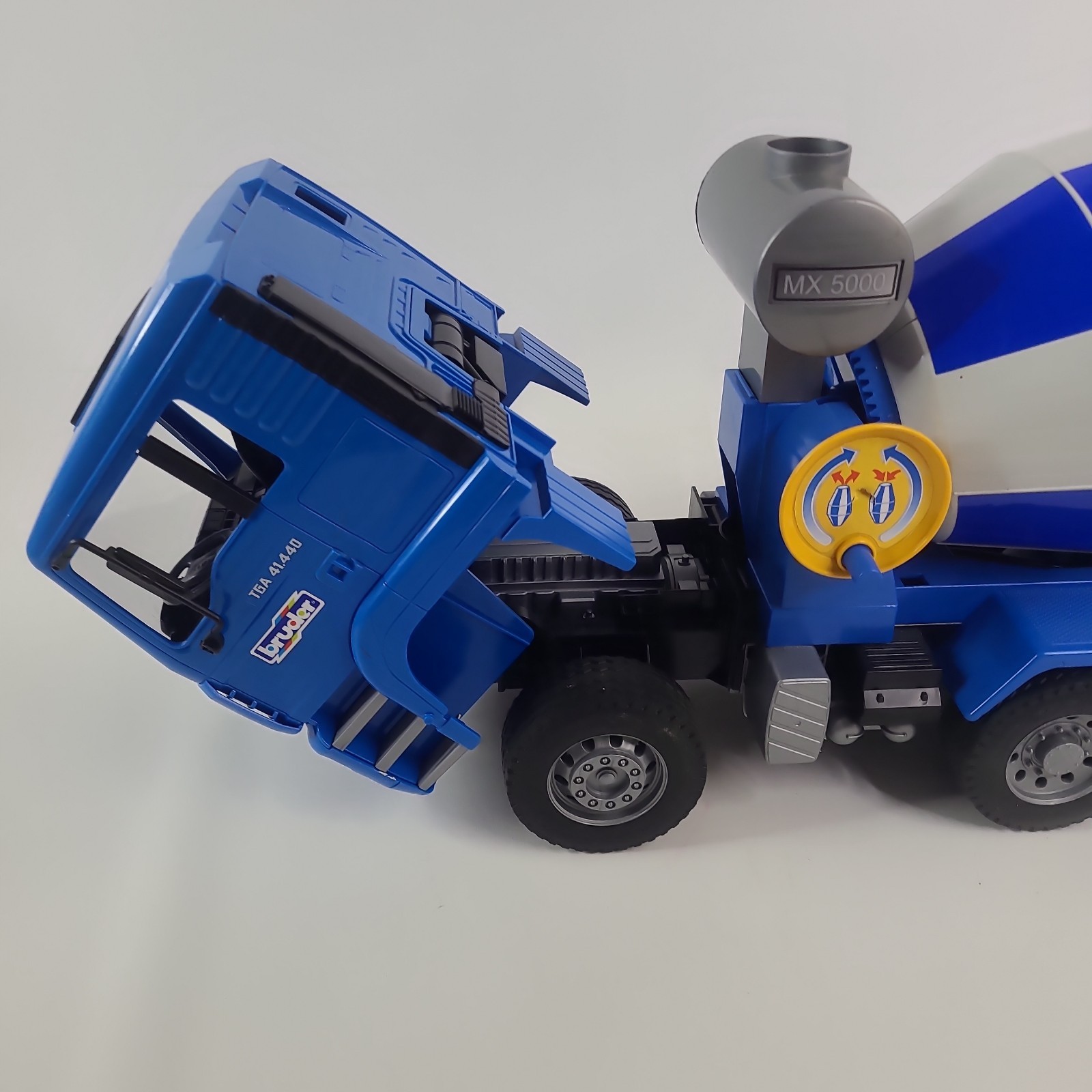 BRUDER MX5000 Man TGA Cement Mixer 02744 Concrete Truck Germany UGC