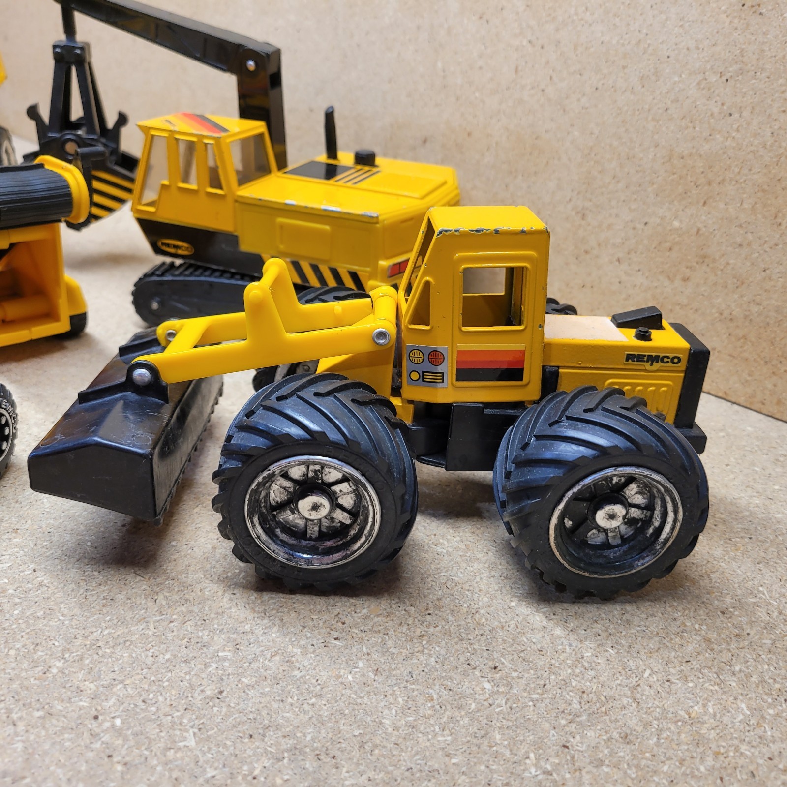 VTG Remco Construction Vehicles Lot of 7 – Late 1980s – Metal And Plastic