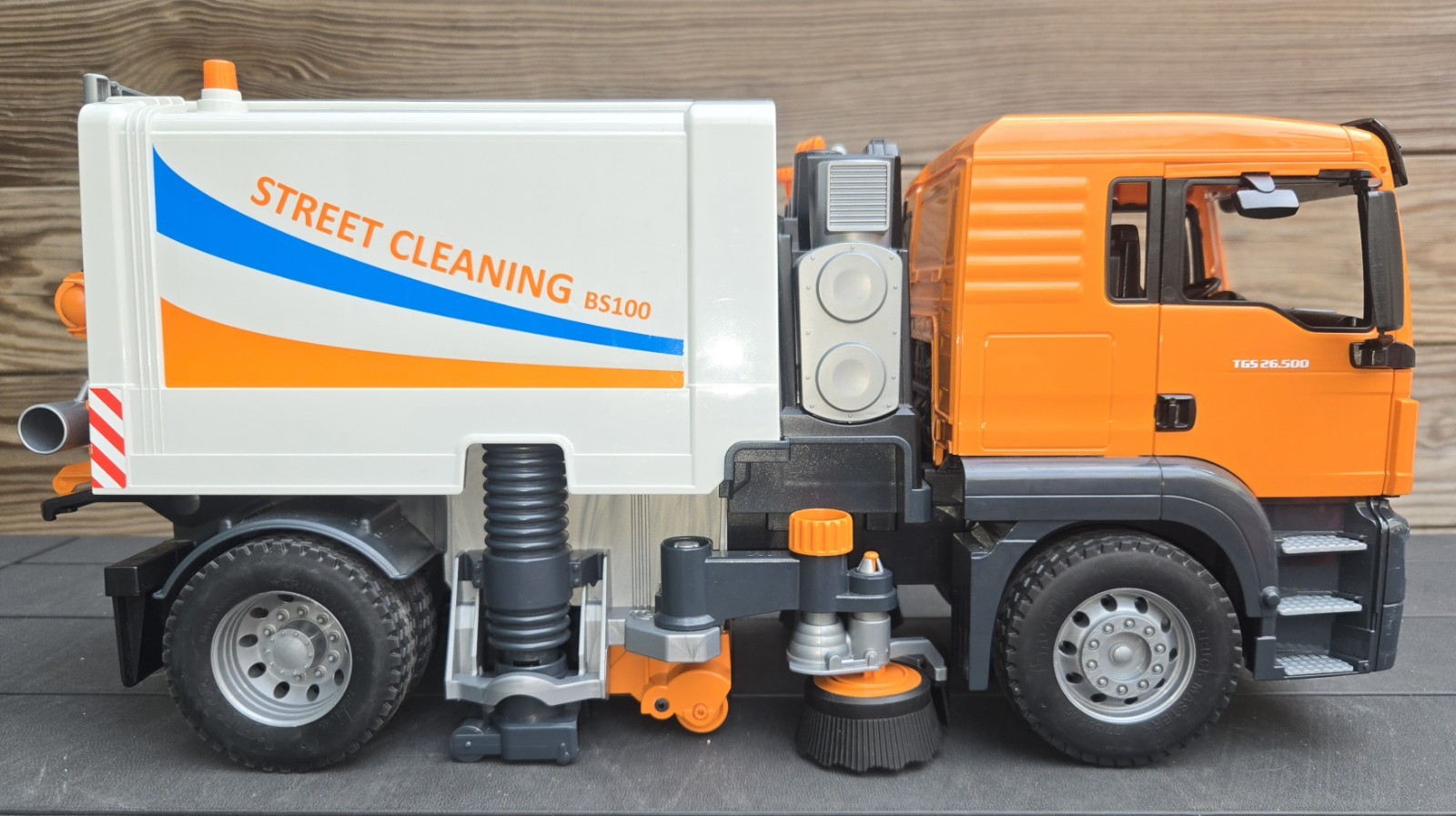 BRUDER #03780 MAN TGS Street Sweeper 1:17 Scale TRUCK BS100