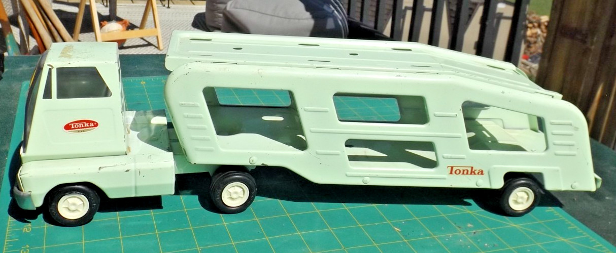 Vintage 1960’s Tonka Car Carrier Transport Truck Pressed Steel Green