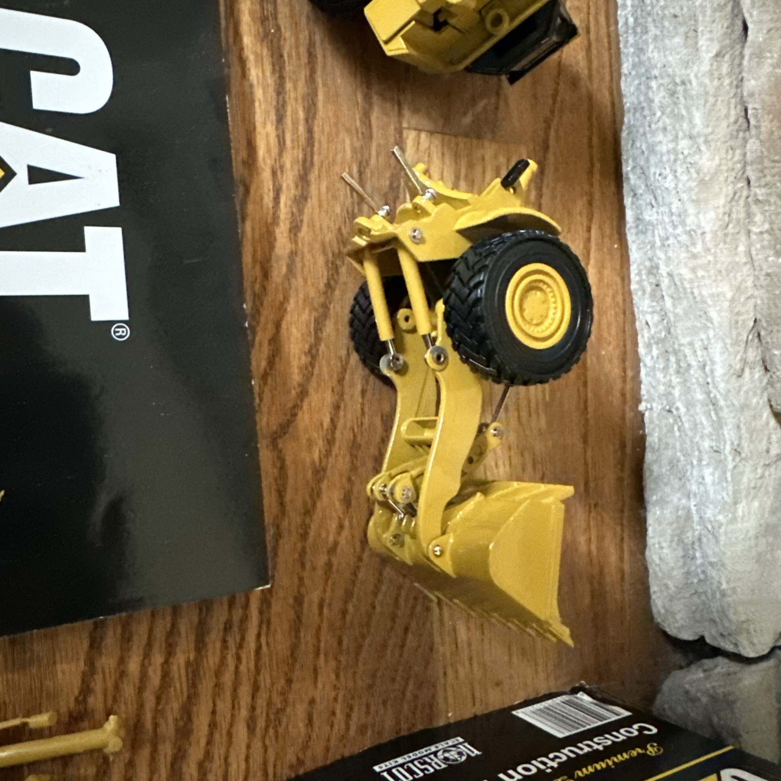 Norscot CATERPILLAR 1/50 Cat 980G Wheel Loader Die Cast Construction Model Kit