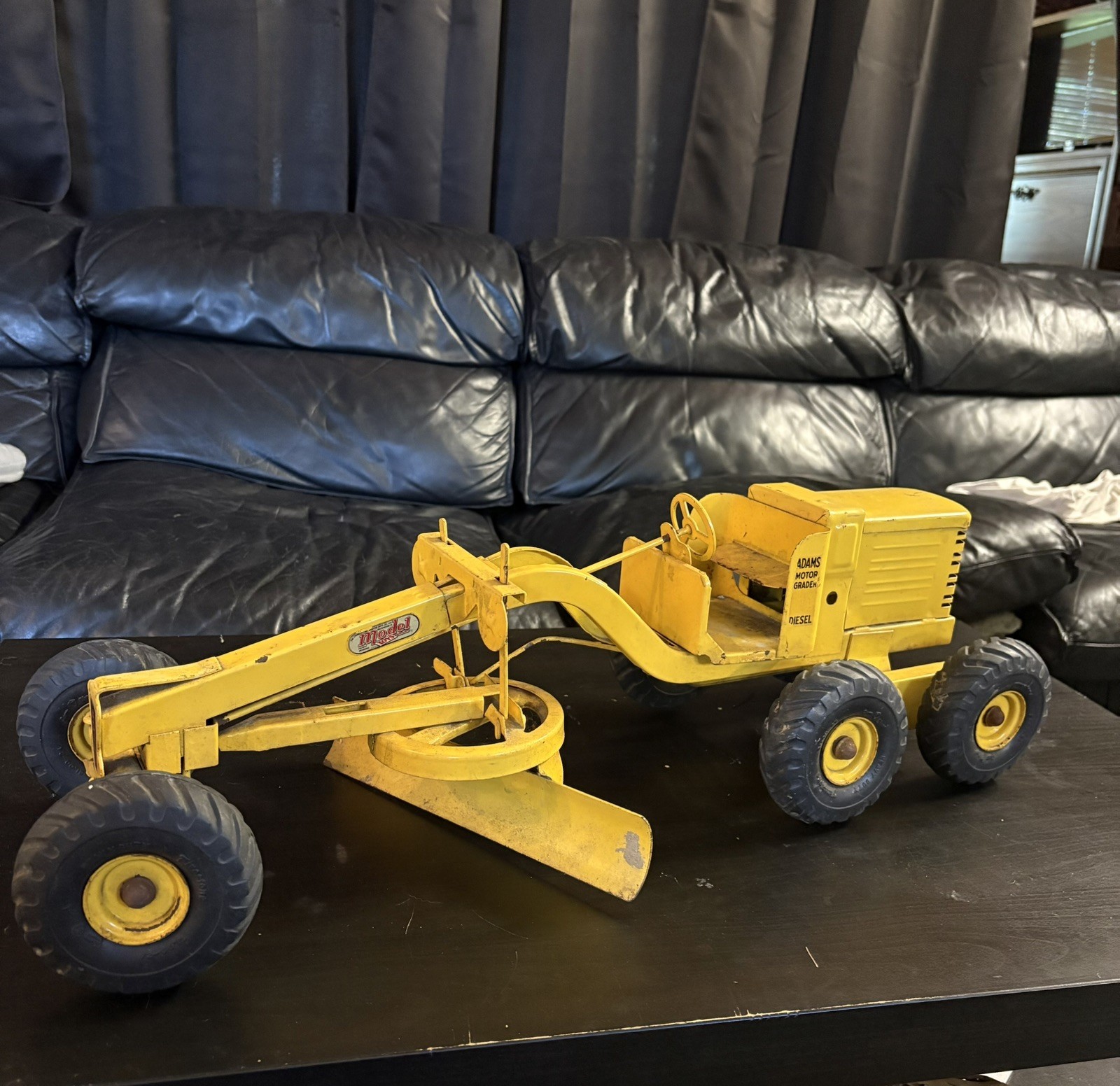 Doepke Model Toys Adams Motor Grader Diesel 1950’s Pressed Steel 26″ LONG