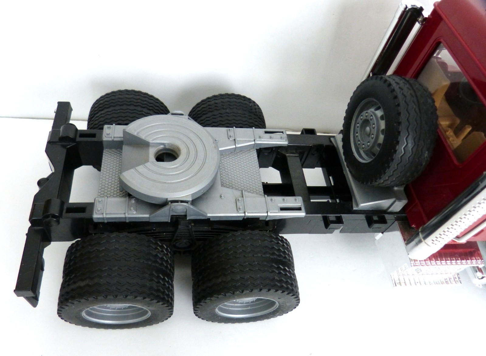 Bruder 19.5″ Mack Truck Semi-Tractor 2007 Germany READ