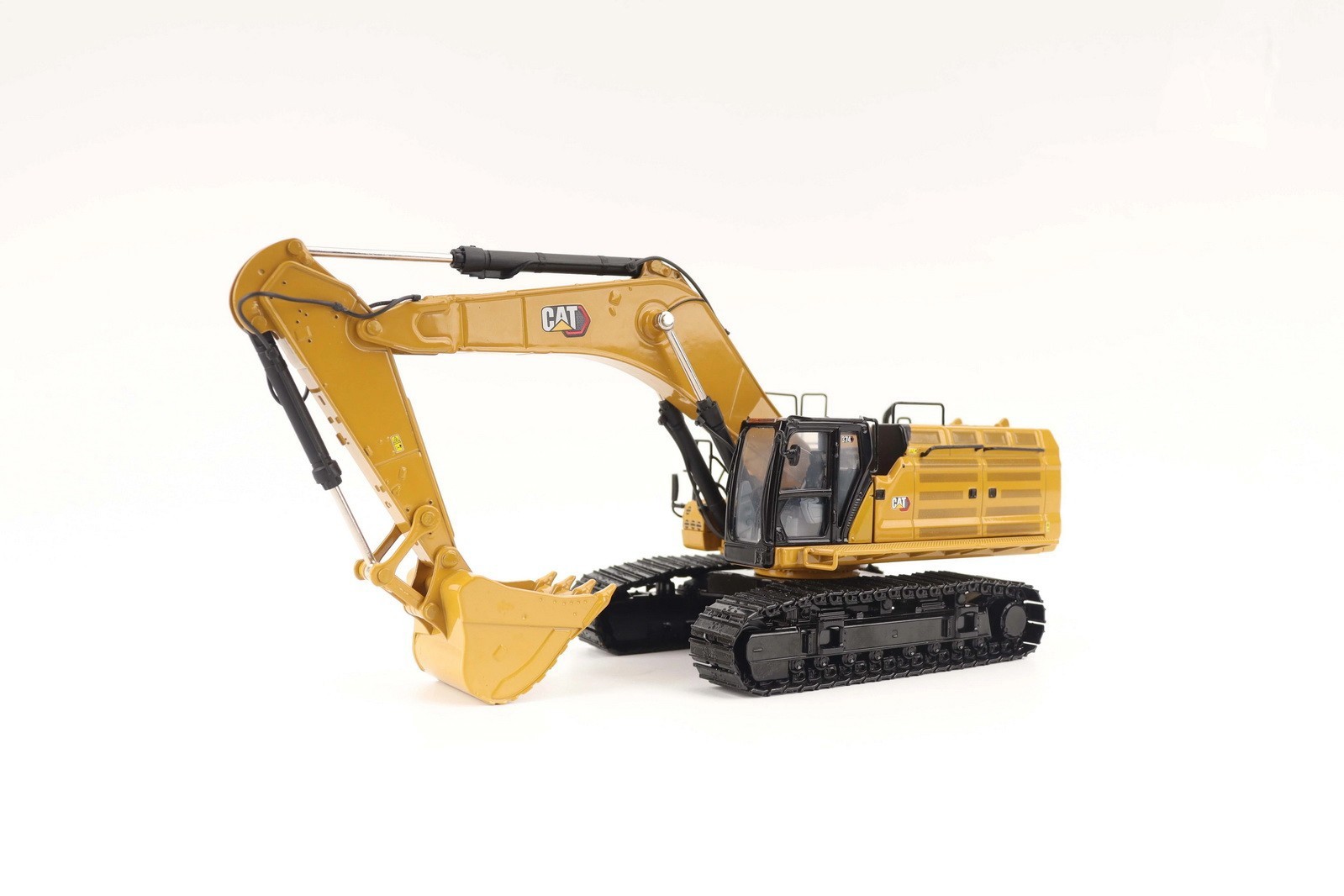 DM 1/50 Scale Cat 374 Next Generation Excavator Diecast Model 85793 Collection