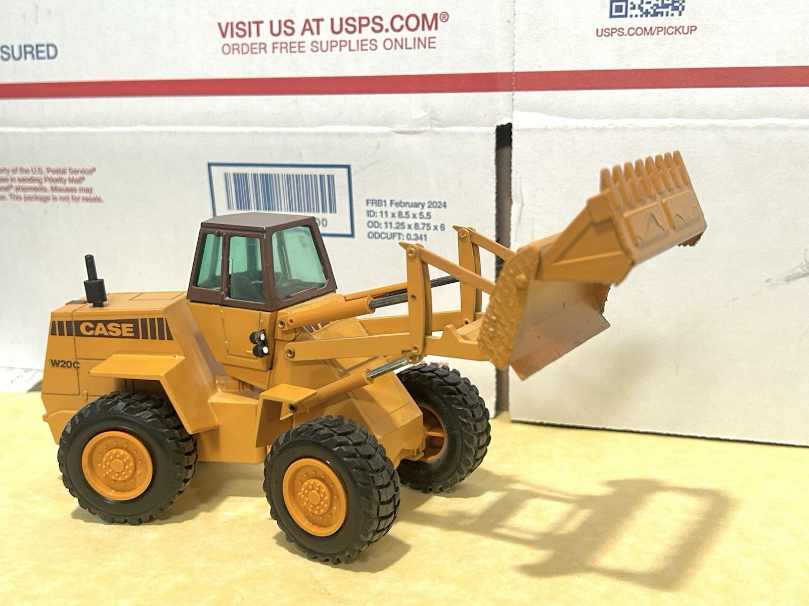 NZG 1/35 Scale Cusmtom CASE W20C Wheel Loader w/Drott 4-in-1 Bucket (W. Germany)