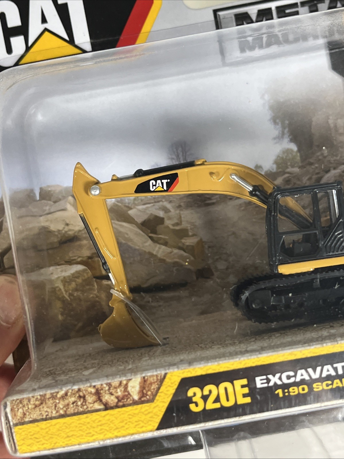 Toy State 1/90 Scale Cat 320E Excavator Earth Mover On Card Metal Machines