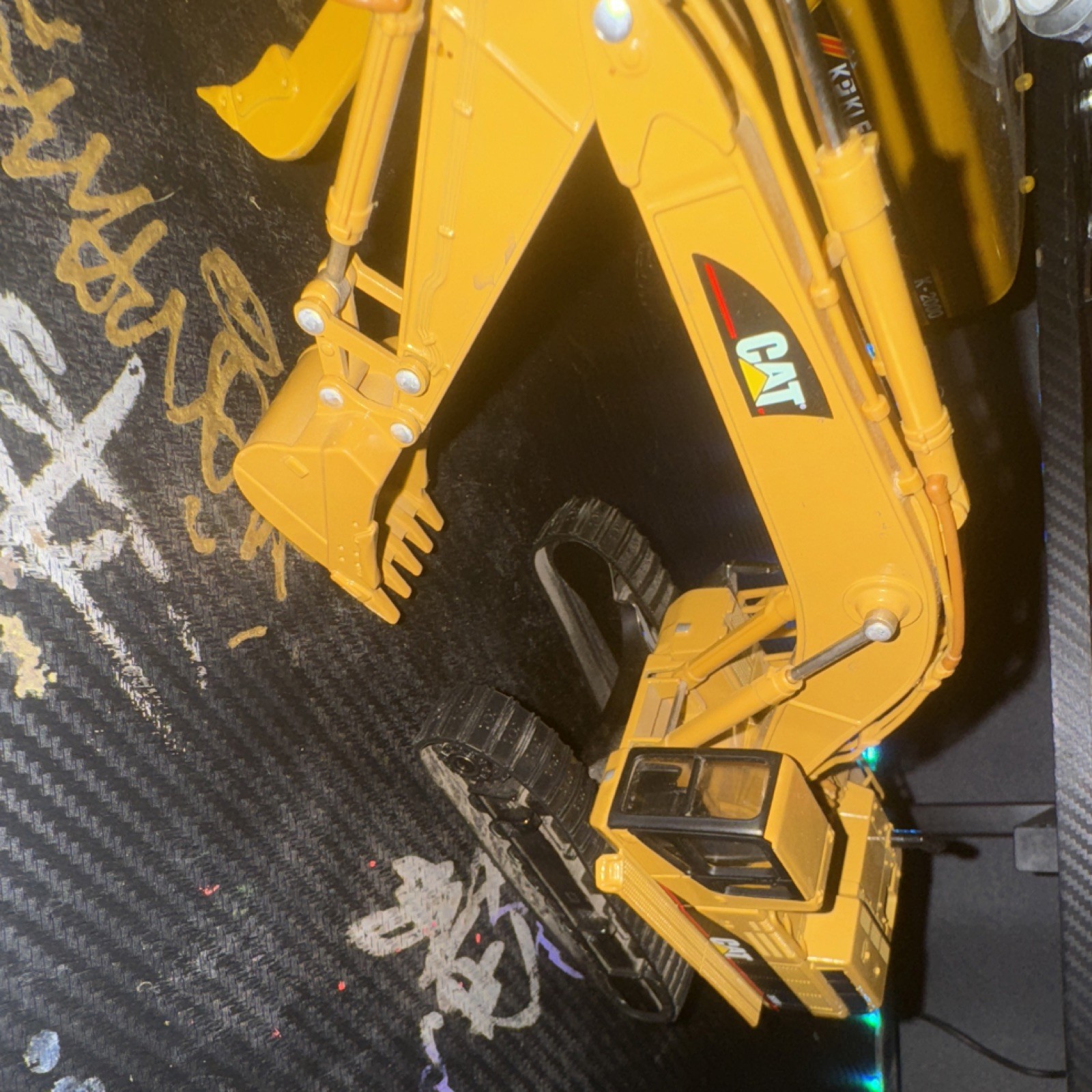 Caterpillar CAT 365B L Excavator 1:50 Diecast Metal Model, Tracked, Yellow/Black