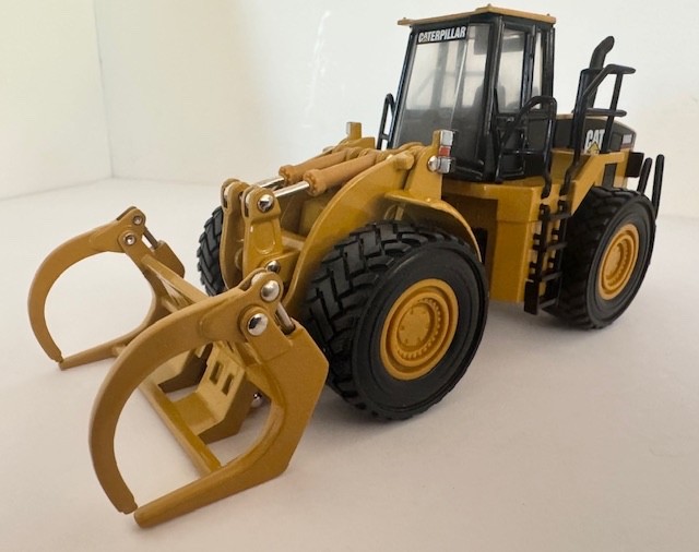 1:50 Caterpillar 980G Forest Machine Diecast Model 55026 By Norscot