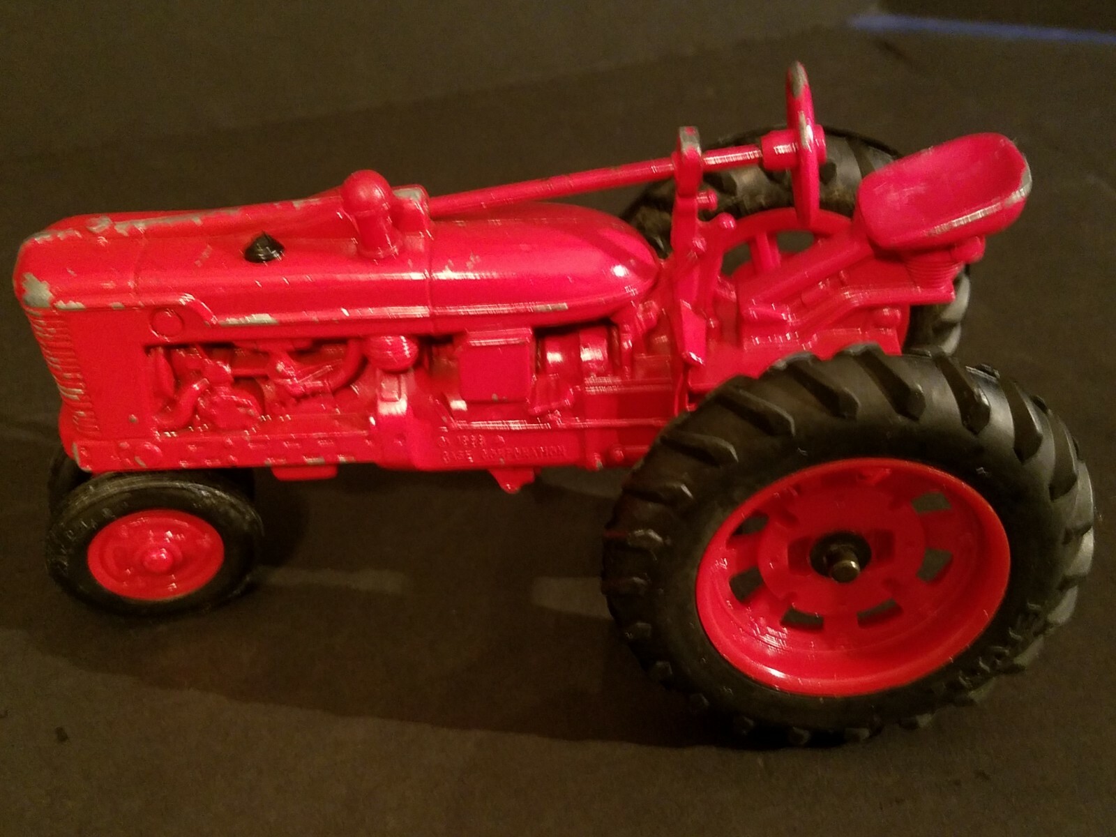 1988 Case Corporation 50th Anniversary 1945-1995 Ertl Die Cast Farmall Tractor