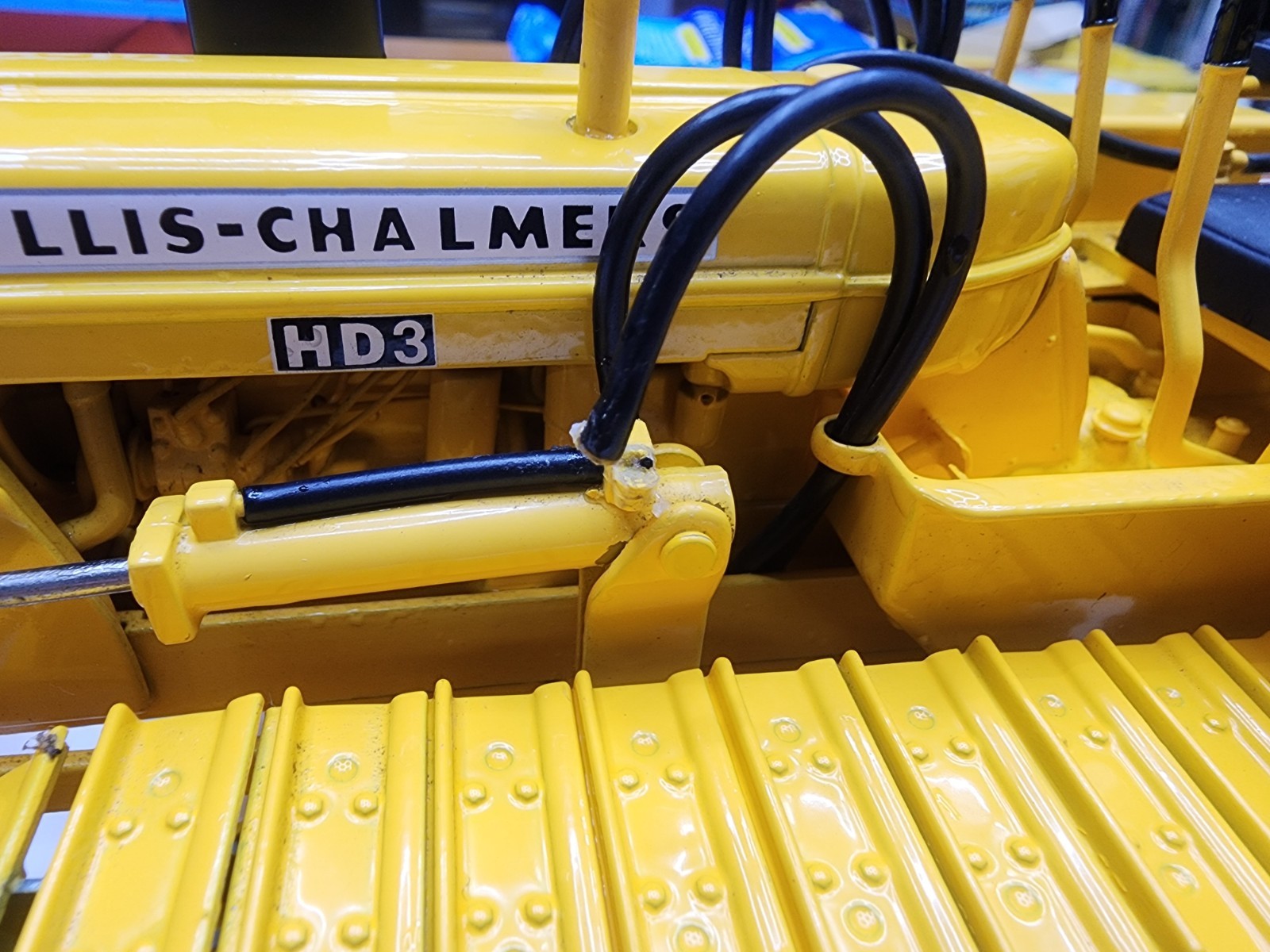 SpecCast Allis-Chalmers HD-3 Industrial 60 Backhoe & Blade 1/16 Diecast 27/100